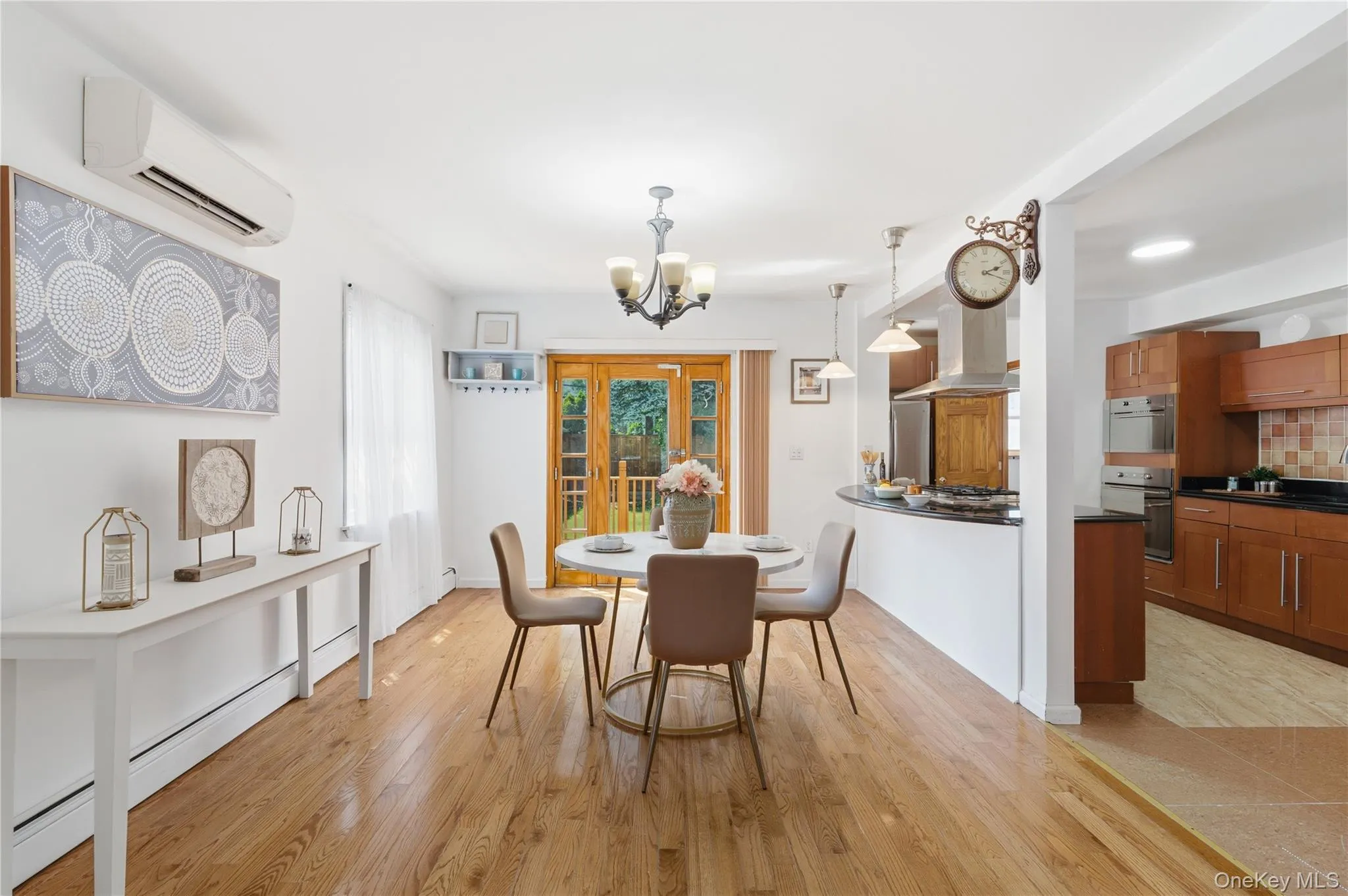 2934 161st Street, New York, NY, 3 Bedrooms Bedrooms, 8 Rooms Rooms,2 BathroomsBathrooms,Residential,For Rent,161st,0,1022027 2934 161st Street, New York, NY, 3 Bedrooms Bedrooms, 8 Rooms Rooms,2 BathroomsBathrooms,Residential,For Rent,161st,0,1022027