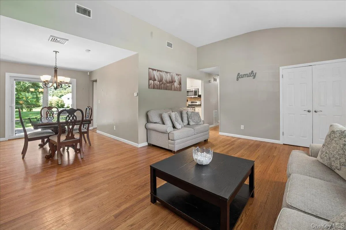 5 Marcus Road, Clarkstown, NY, 3 Bedrooms Bedrooms, 7 Rooms Rooms,2 BathroomsBathrooms,Residential,For Rent,Marcus,0,1022028 5 Marcus Road, Clarkstown, NY, 3 Bedrooms Bedrooms, 7 Rooms Rooms,2 BathroomsBathrooms,Residential,For Rent,Marcus,0,1022028