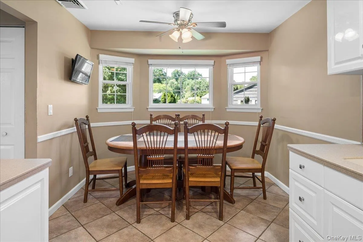 5 Marcus Road, Clarkstown, NY, 3 Bedrooms Bedrooms, 7 Rooms Rooms,2 BathroomsBathrooms,Residential,For Rent,Marcus,0,1022028 5 Marcus Road, Clarkstown, NY, 3 Bedrooms Bedrooms, 7 Rooms Rooms,2 BathroomsBathrooms,Residential,For Rent,Marcus,0,1022028