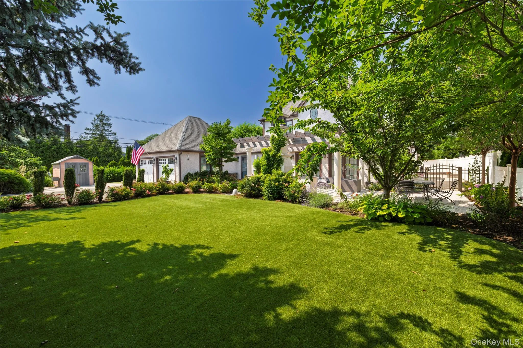 Gorgeous Landscaping & Turfed Yard Gorgeous Landscaping & Turfed Yard