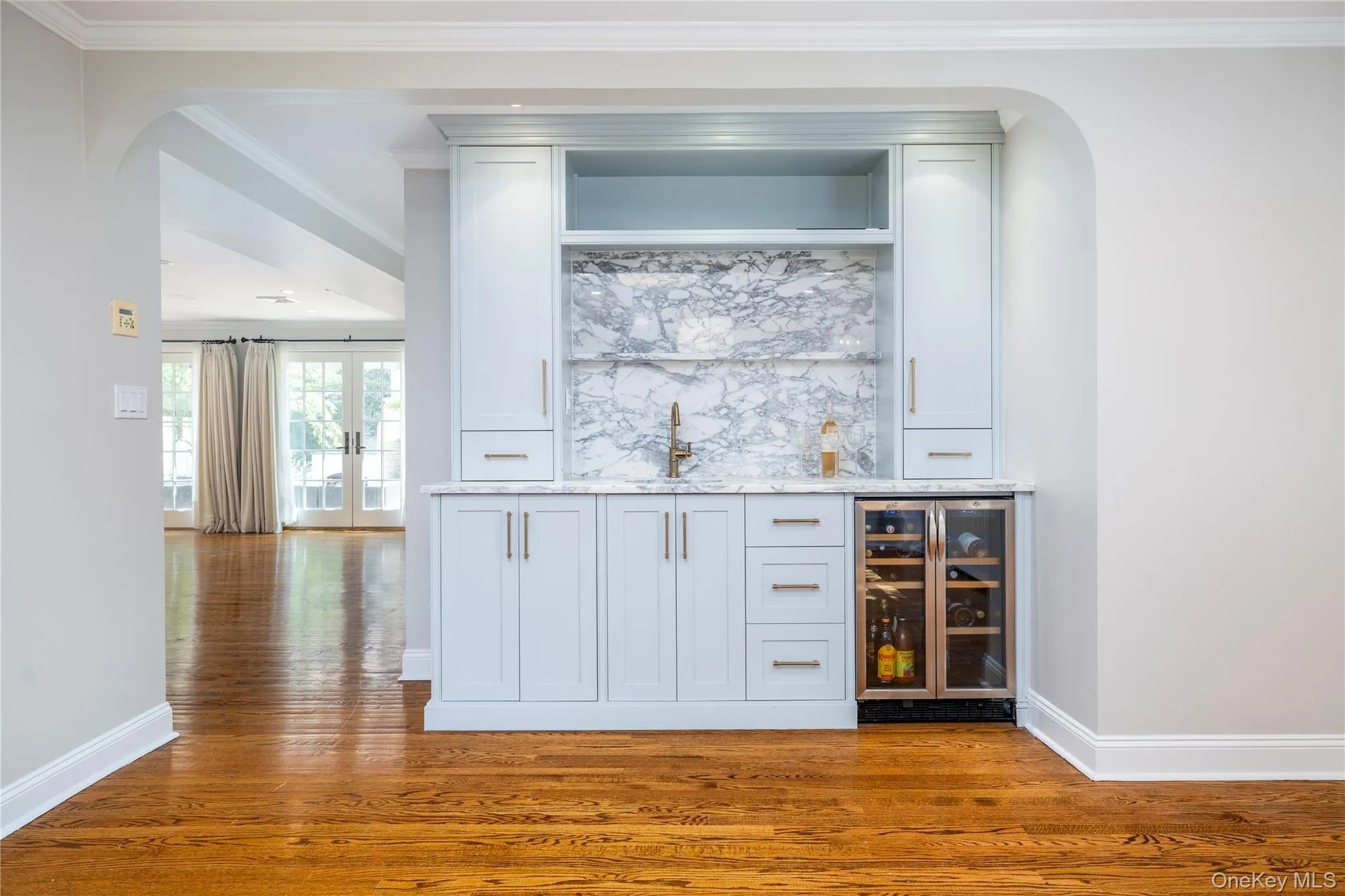Custom Bar perfect for entertaining! Custom Bar perfect for entertaining!