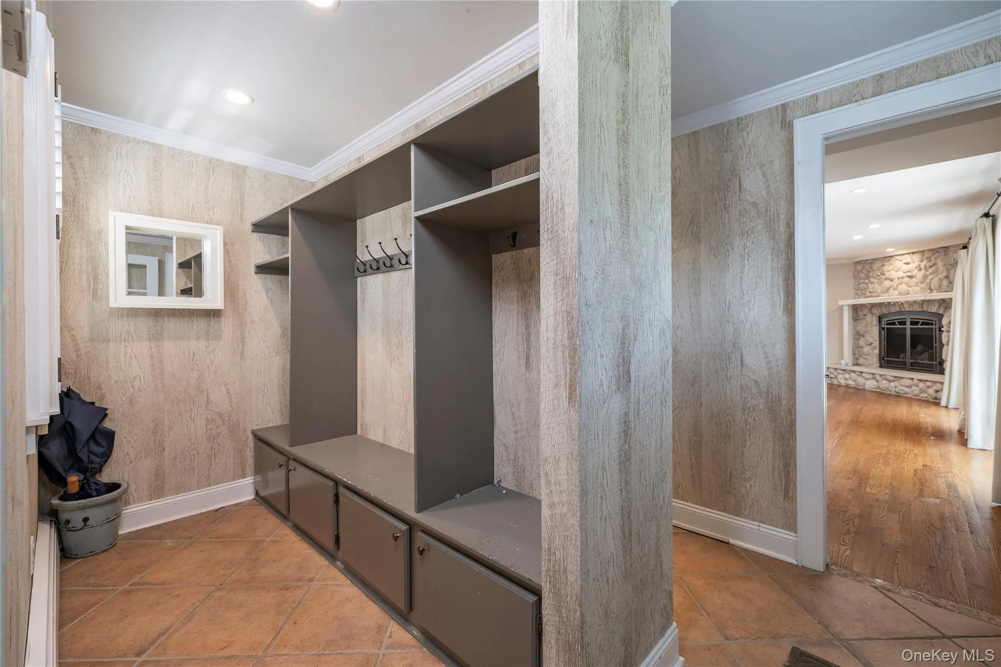 Huge Mudroom Huge Mudroom