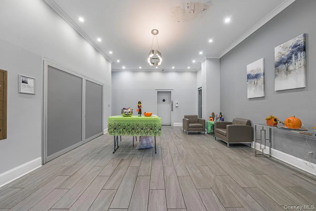 270 Broadway, Yonkers, NY, 1 Bedroom Bedrooms, 4 Rooms Rooms,1 BathroomBathrooms,Residential,For Rent,Broadway,0,1022031 270 Broadway, Yonkers, NY, 1 Bedroom Bedrooms, 4 Rooms Rooms,1 BathroomBathrooms,Residential,For Rent,Broadway,0,1022031