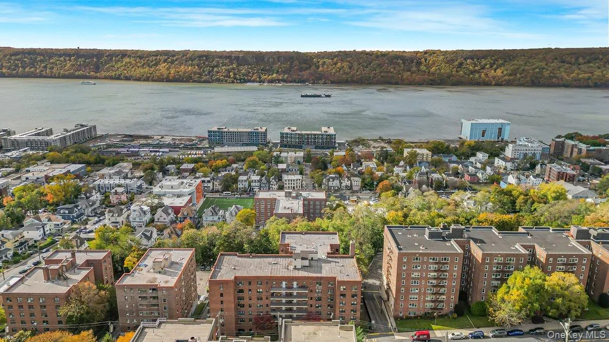 270 Broadway, Yonkers, NY, 1 Bedroom Bedrooms, 4 Rooms Rooms,1 BathroomBathrooms,Residential,For Rent,Broadway,0,1022031 270 Broadway, Yonkers, NY, 1 Bedroom Bedrooms, 4 Rooms Rooms,1 BathroomBathrooms,Residential,For Rent,Broadway,0,1022031