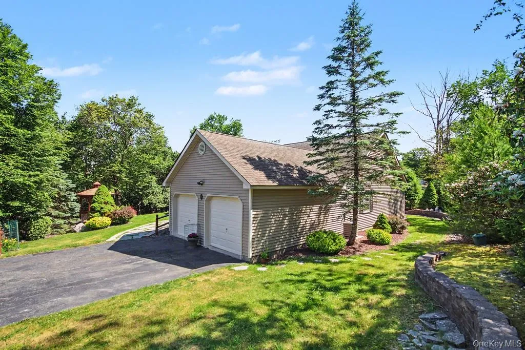 2 Douglas Street, Thompson, NY, 3 Bedrooms Bedrooms, 7 Rooms Rooms,2 BathroomsBathrooms,Residential,For Rent,Douglas,0,1022033 2 Douglas Street, Thompson, NY, 3 Bedrooms Bedrooms, 7 Rooms Rooms,2 BathroomsBathrooms,Residential,For Rent,Douglas,0,1022033