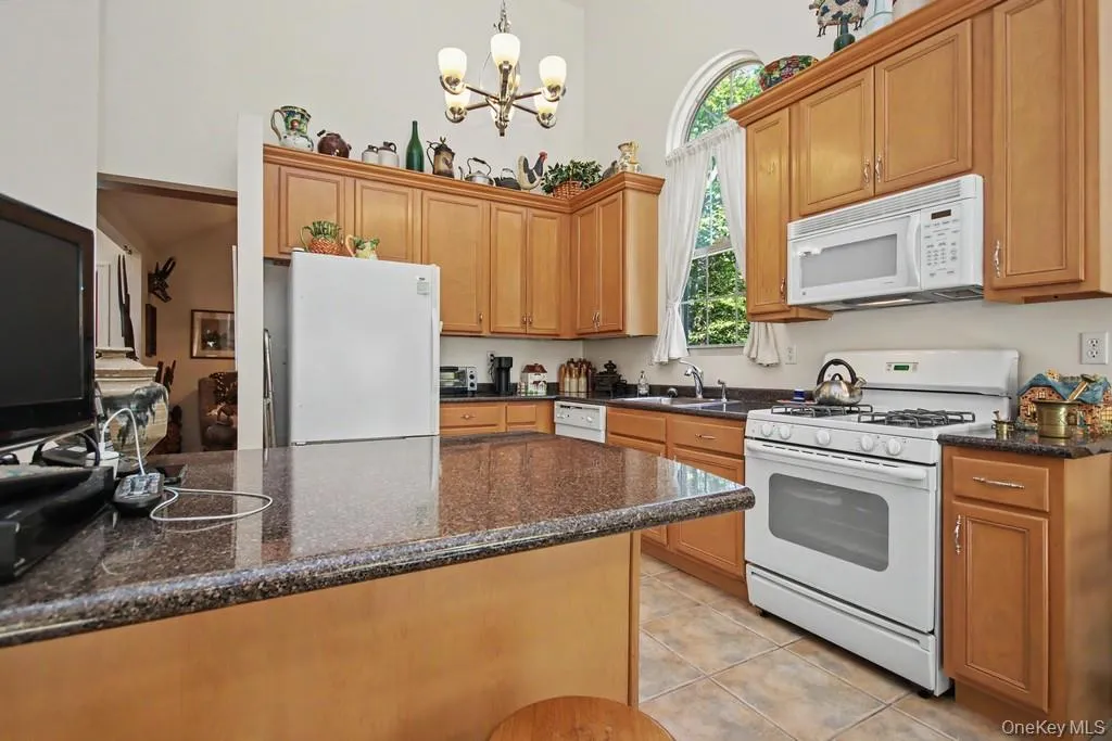 2 Douglas Street, Thompson, NY, 3 Bedrooms Bedrooms, 7 Rooms Rooms,2 BathroomsBathrooms,Residential,For Rent,Douglas,0,1022033 2 Douglas Street, Thompson, NY, 3 Bedrooms Bedrooms, 7 Rooms Rooms,2 BathroomsBathrooms,Residential,For Rent,Douglas,0,1022033