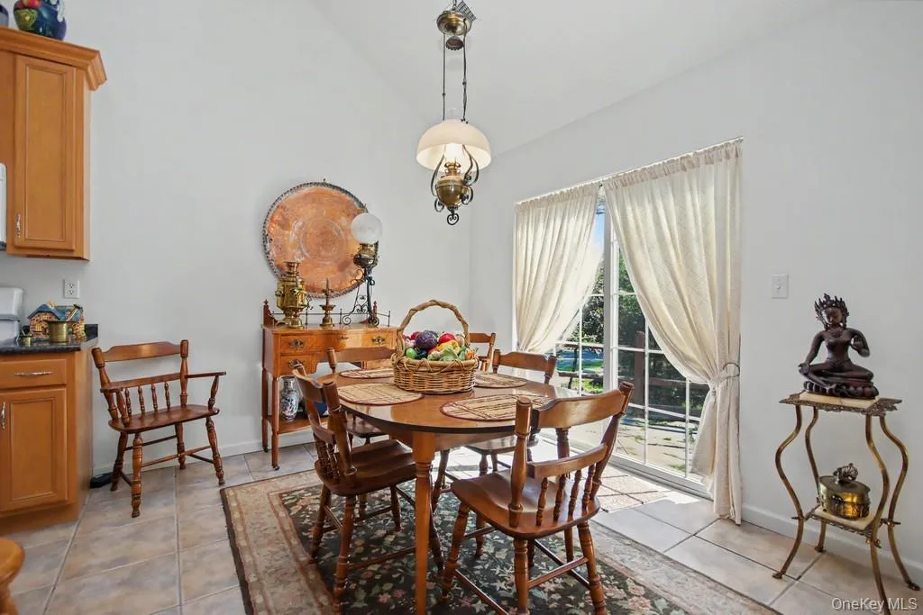 2 Douglas Street, Thompson, NY, 3 Bedrooms Bedrooms, 7 Rooms Rooms,2 BathroomsBathrooms,Residential,For Rent,Douglas,0,1022033 2 Douglas Street, Thompson, NY, 3 Bedrooms Bedrooms, 7 Rooms Rooms,2 BathroomsBathrooms,Residential,For Rent,Douglas,0,1022033