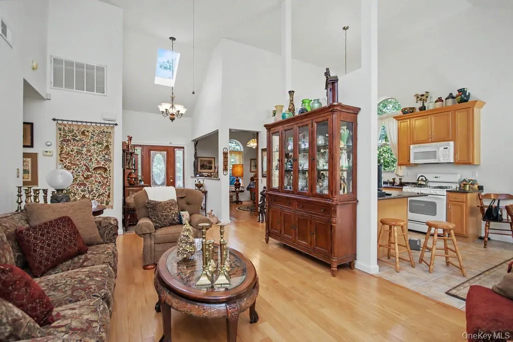 2 Douglas Street, Thompson, NY, 3 Bedrooms Bedrooms, 7 Rooms Rooms,2 BathroomsBathrooms,Residential,For Rent,Douglas,0,1022033 2 Douglas Street, Thompson, NY, 3 Bedrooms Bedrooms, 7 Rooms Rooms,2 BathroomsBathrooms,Residential,For Rent,Douglas,0,1022033