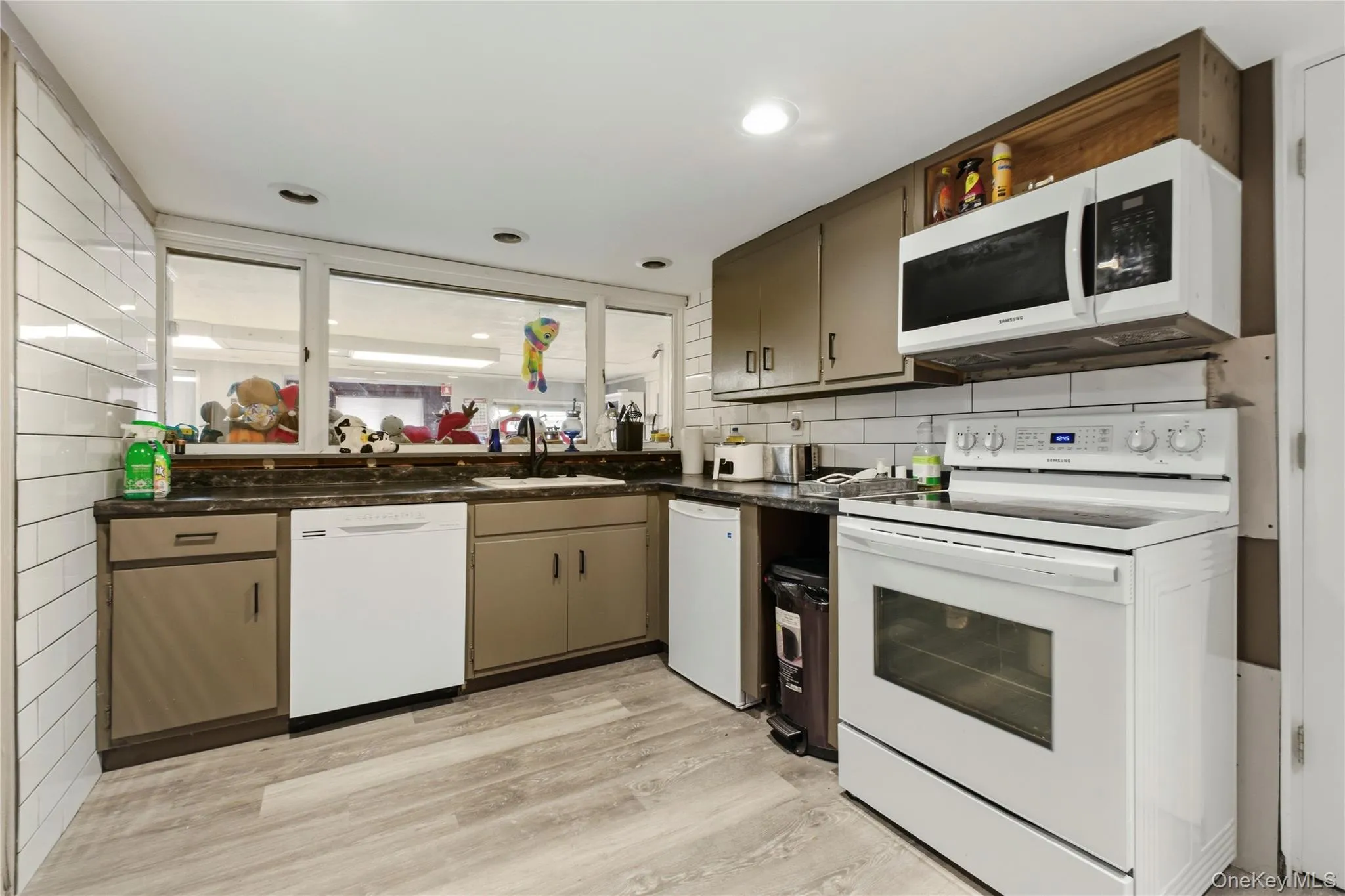 289 Oak Ridge Road, East Fishkill, NY, 5 Bedrooms Bedrooms, 25 Rooms Rooms,3 BathroomsBathrooms,Residential,For Rent,Oak Ridge,0,1022034 289 Oak Ridge Road, East Fishkill, NY, 5 Bedrooms Bedrooms, 25 Rooms Rooms,3 BathroomsBathrooms,Residential,For Rent,Oak Ridge,0,1022034