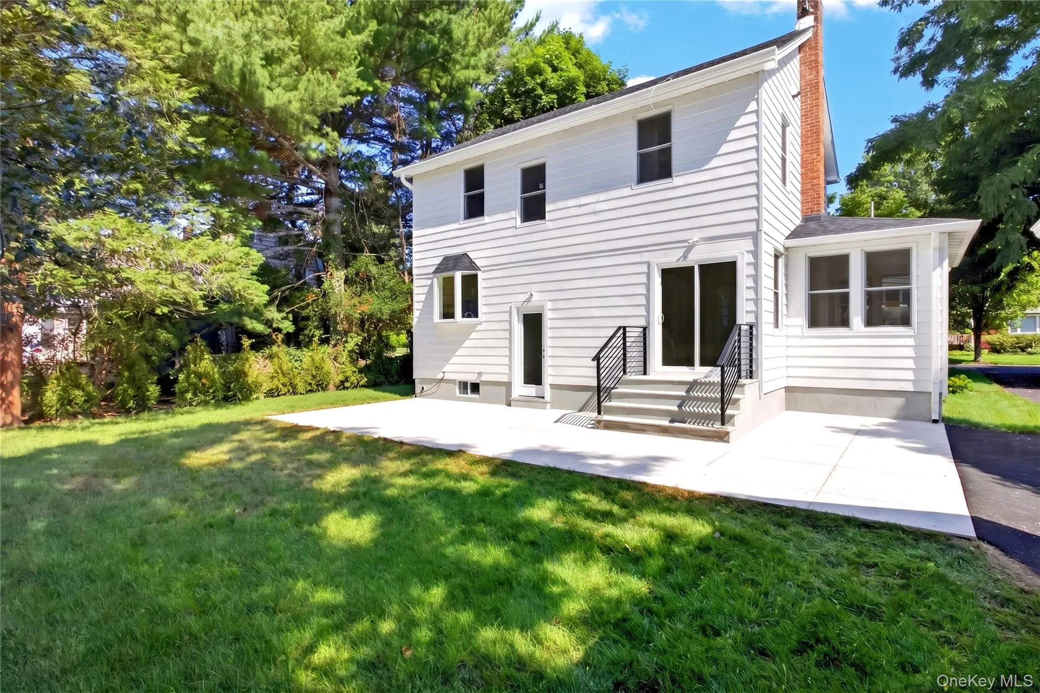 118 Willow Street, North Hempstead, NY, 3 Bedrooms Bedrooms, 8 Rooms Rooms,2 BathroomsBathrooms,Residential,For Rent,Willow,0,1022036 118 Willow Street, North Hempstead, NY, 3 Bedrooms Bedrooms, 8 Rooms Rooms,2 BathroomsBathrooms,Residential,For Rent,Willow,0,1022036