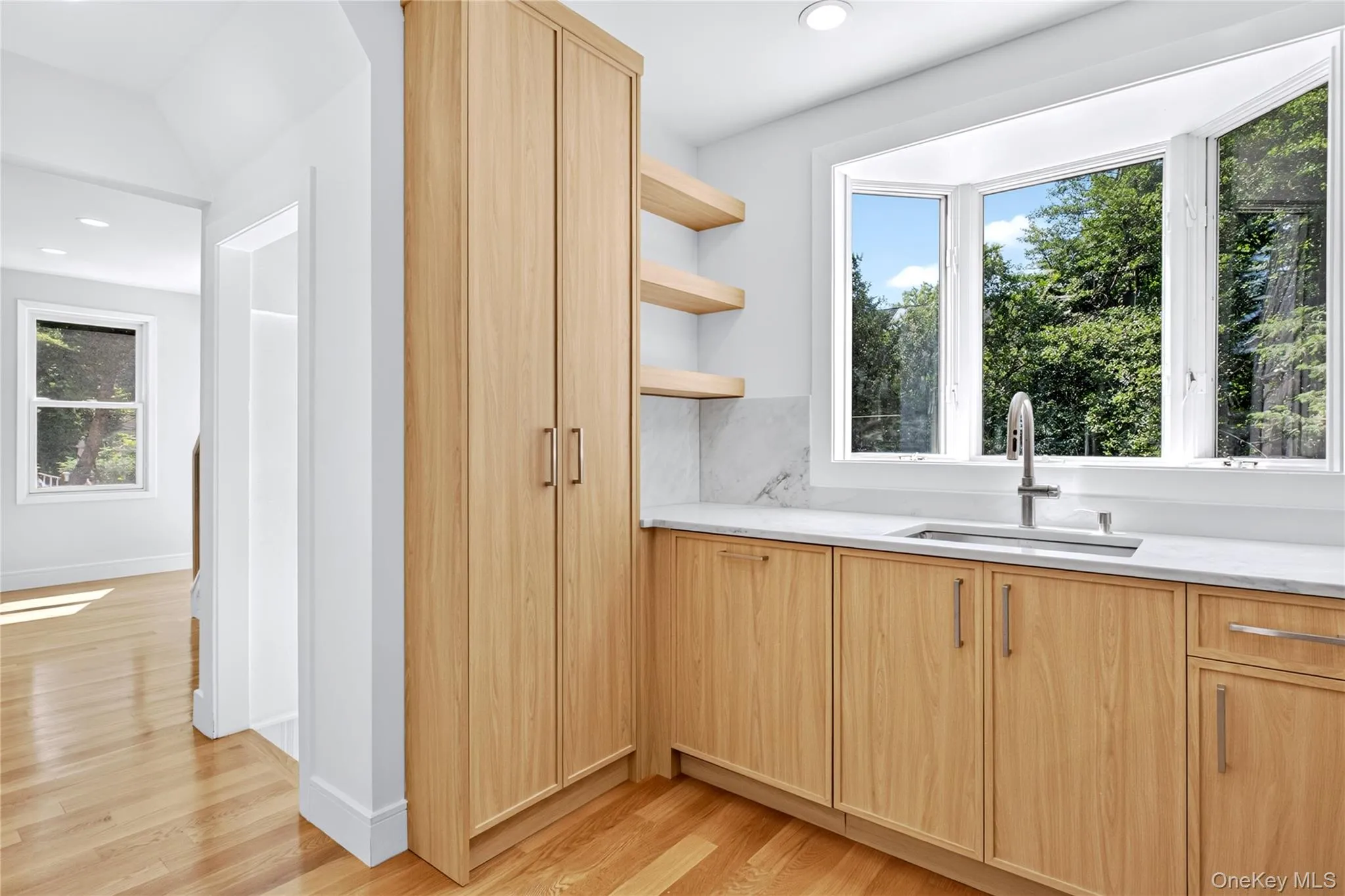 118 Willow Street, North Hempstead, NY, 3 Bedrooms Bedrooms, 8 Rooms Rooms,2 BathroomsBathrooms,Residential,For Rent,Willow,0,1022036 118 Willow Street, North Hempstead, NY, 3 Bedrooms Bedrooms, 8 Rooms Rooms,2 BathroomsBathrooms,Residential,For Rent,Willow,0,1022036