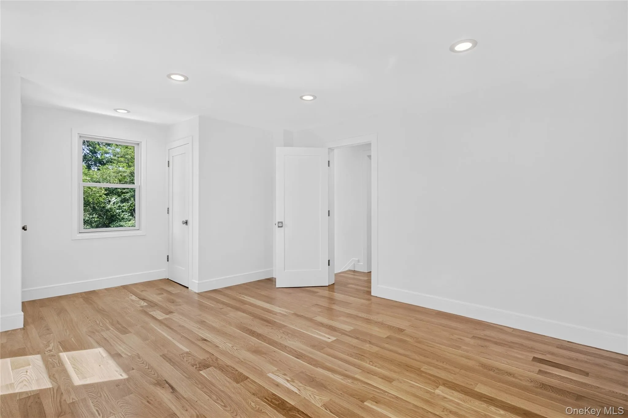 118 Willow Street, North Hempstead, NY, 3 Bedrooms Bedrooms, 8 Rooms Rooms,2 BathroomsBathrooms,Residential,For Rent,Willow,0,1022036 118 Willow Street, North Hempstead, NY, 3 Bedrooms Bedrooms, 8 Rooms Rooms,2 BathroomsBathrooms,Residential,For Rent,Willow,0,1022036