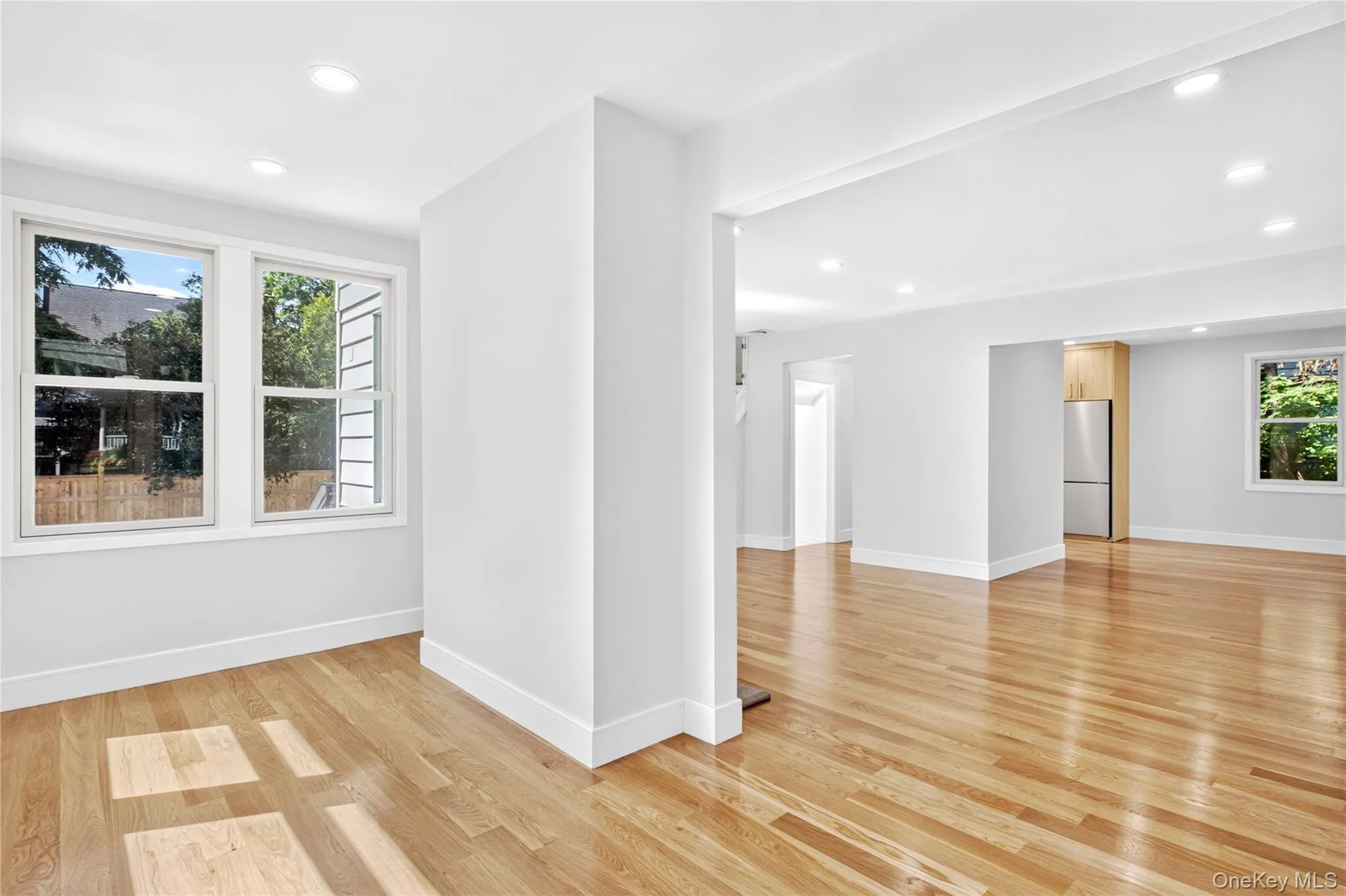 118 Willow Street, North Hempstead, NY, 3 Bedrooms Bedrooms, 8 Rooms Rooms,2 BathroomsBathrooms,Residential,For Rent,Willow,0,1022036 118 Willow Street, North Hempstead, NY, 3 Bedrooms Bedrooms, 8 Rooms Rooms,2 BathroomsBathrooms,Residential,For Rent,Willow,0,1022036