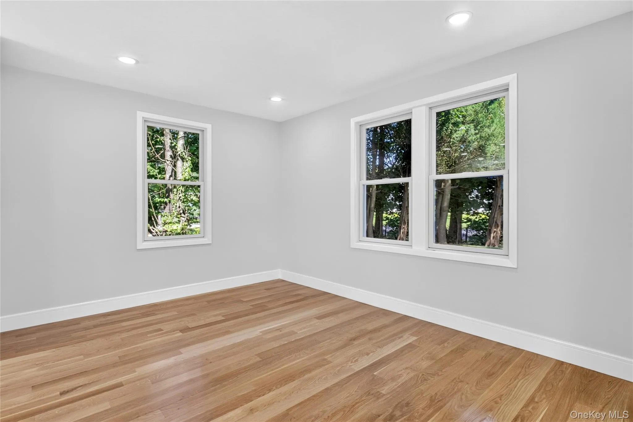 118 Willow Street, North Hempstead, NY, 3 Bedrooms Bedrooms, 8 Rooms Rooms,2 BathroomsBathrooms,Residential,For Rent,Willow,0,1022036 118 Willow Street, North Hempstead, NY, 3 Bedrooms Bedrooms, 8 Rooms Rooms,2 BathroomsBathrooms,Residential,For Rent,Willow,0,1022036