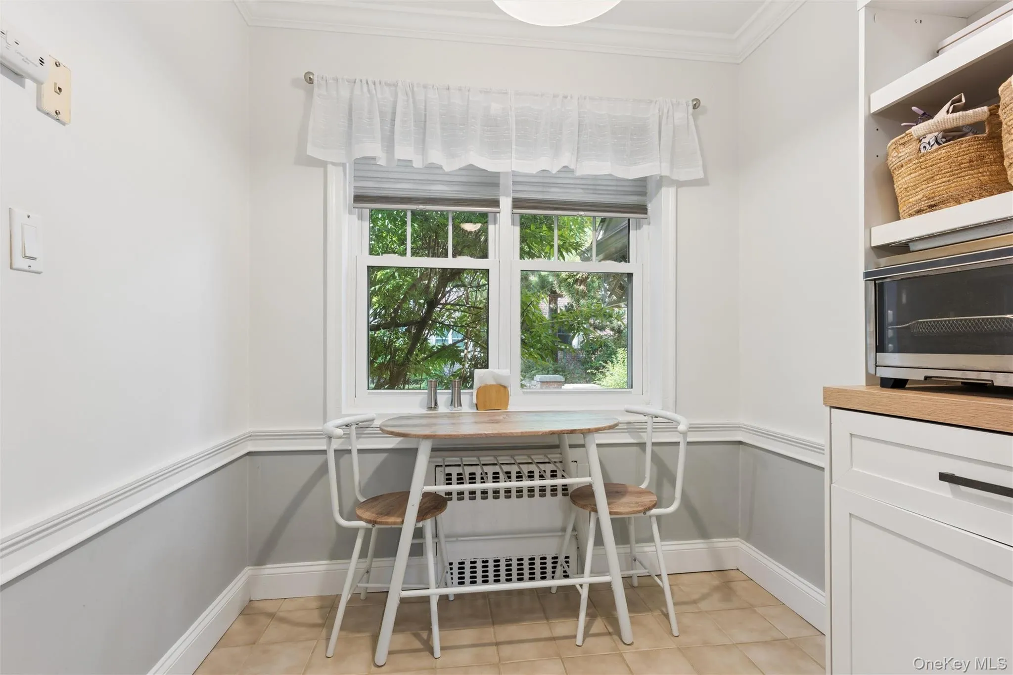 43 Forest Avenue, Hempstead, NY, 1 Bedroom Bedrooms, 3 Rooms Rooms,1 BathroomBathrooms,Residential,For Rent,Forest,0,1022042 43 Forest Avenue, Hempstead, NY, 1 Bedroom Bedrooms, 3 Rooms Rooms,1 BathroomBathrooms,Residential,For Rent,Forest,0,1022042