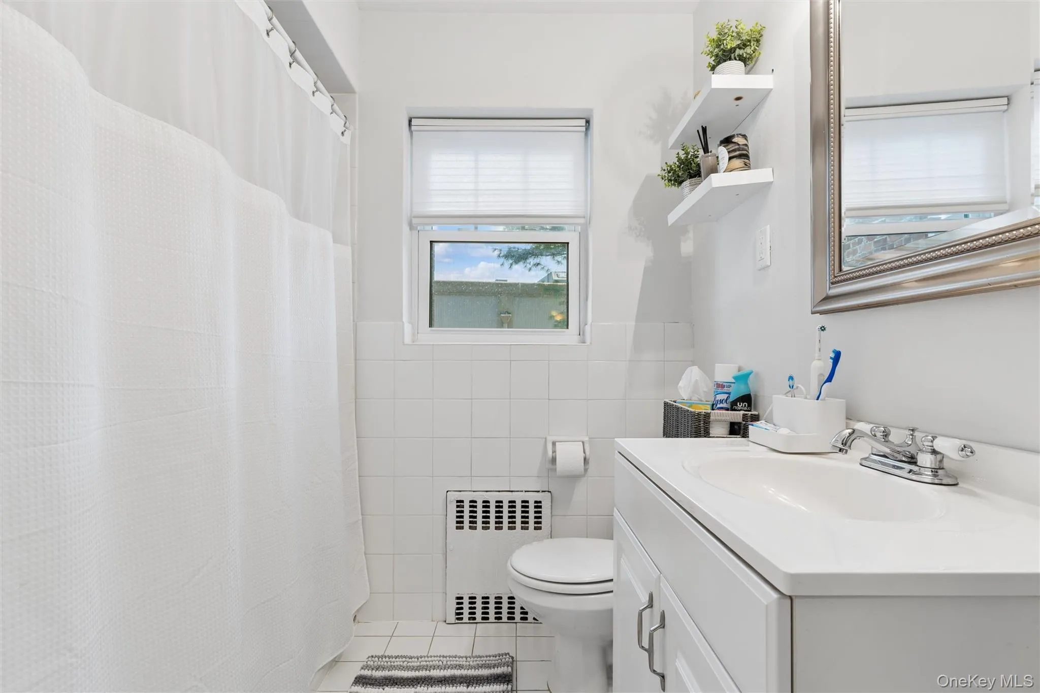 43 Forest Avenue, Hempstead, NY, 1 Bedroom Bedrooms, 3 Rooms Rooms,1 BathroomBathrooms,Residential,For Rent,Forest,0,1022042 43 Forest Avenue, Hempstead, NY, 1 Bedroom Bedrooms, 3 Rooms Rooms,1 BathroomBathrooms,Residential,For Rent,Forest,0,1022042