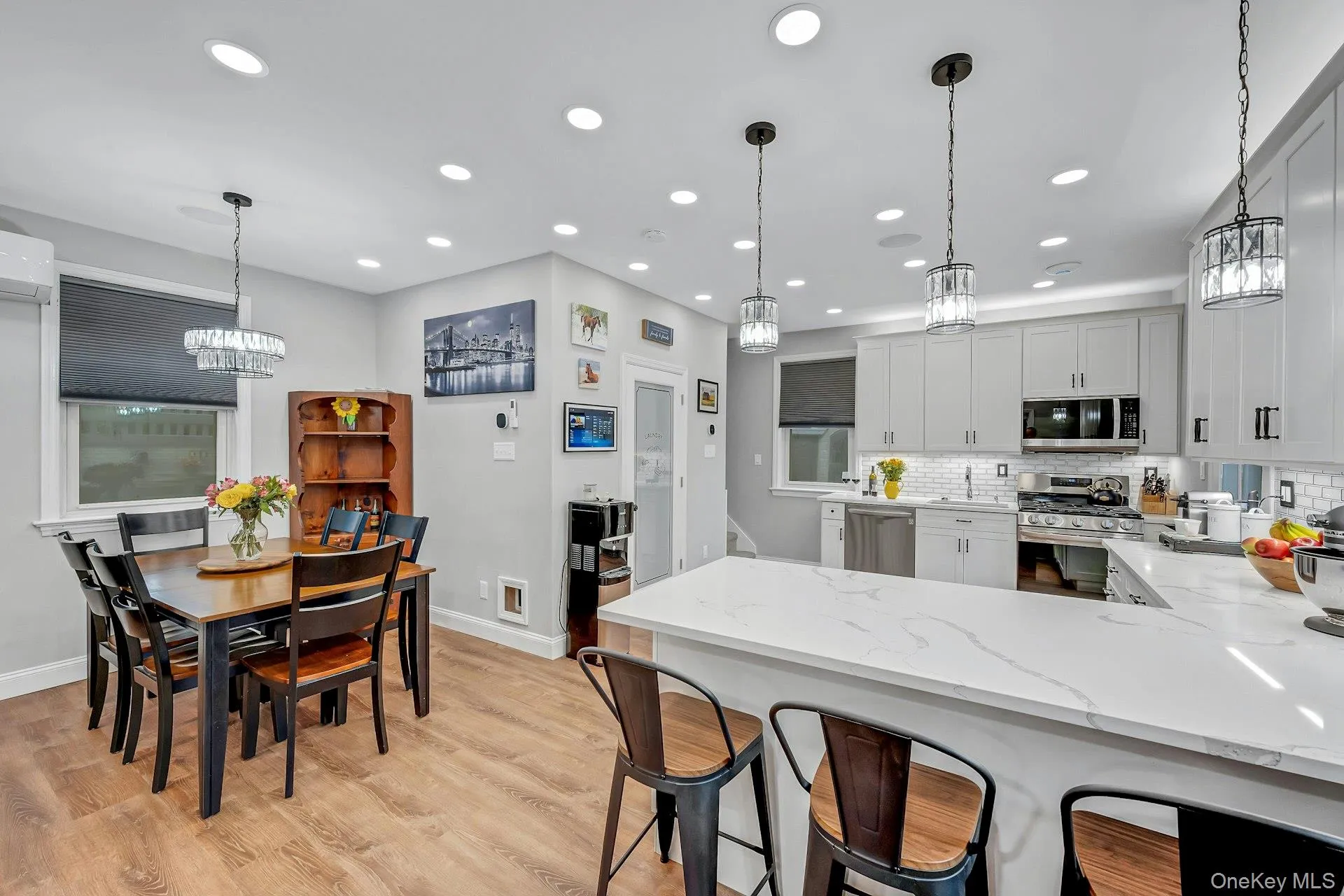 Kitchen opens to Dining Area. Virtually staged. Kitchen opens to Dining Area. Virtually staged.