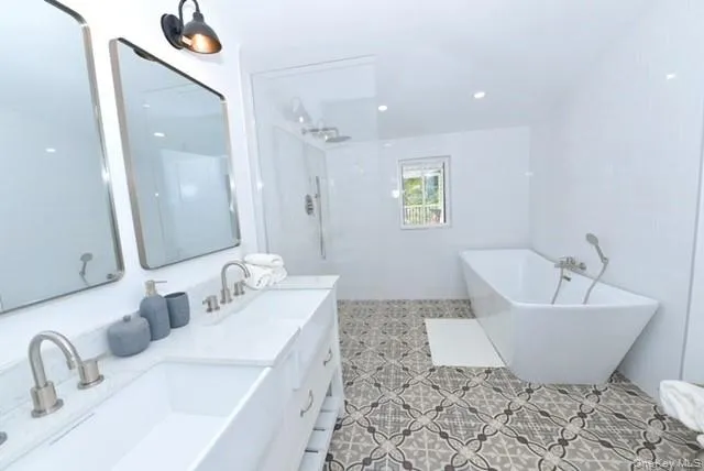 609 Grooville Road, Rockland, NY, 4 Bedrooms Bedrooms, 9 Rooms Rooms,3 BathroomsBathrooms,Residential,For Rent,Grooville,0,1022048 609 Grooville Road, Rockland, NY, 4 Bedrooms Bedrooms, 9 Rooms Rooms,3 BathroomsBathrooms,Residential,For Rent,Grooville,0,1022048