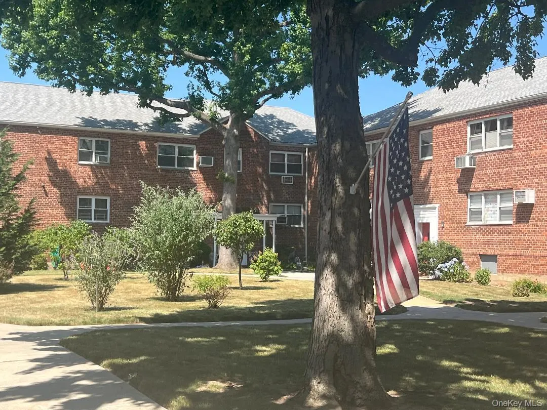 155-24 84th Street, New York, NY, 2 Bedrooms Bedrooms, 3 Rooms Rooms,1 BathroomBathrooms,Residential,For Rent,84th,0,1022054 155-24 84th Street, New York, NY, 2 Bedrooms Bedrooms, 3 Rooms Rooms,1 BathroomBathrooms,Residential,For Rent,84th,0,1022054