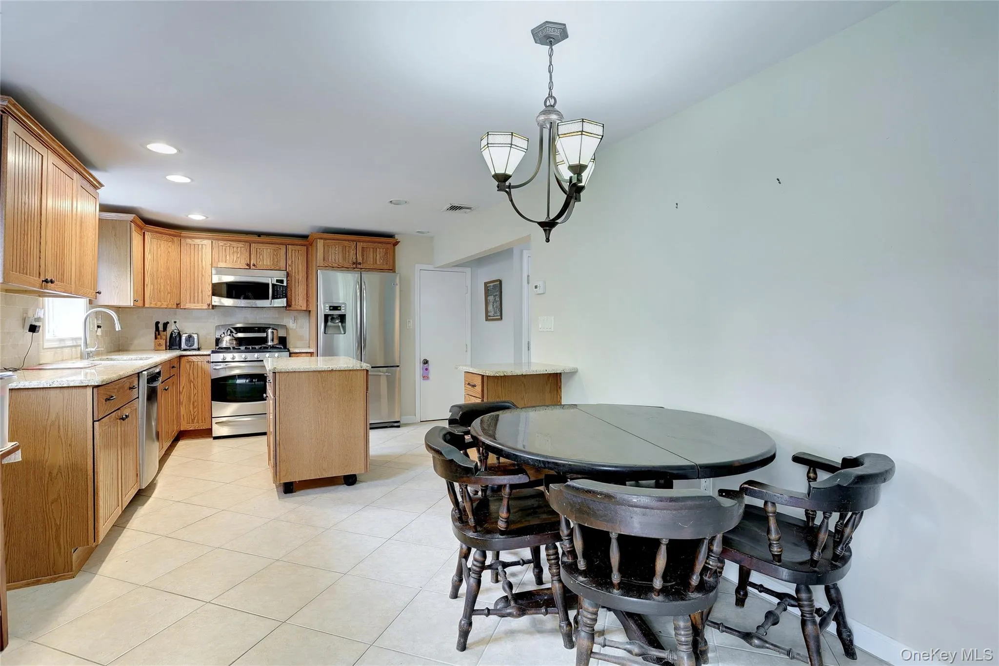 1 Verdin Drive, Clarkstown, NY, 8 Bedrooms Bedrooms, 14 Rooms Rooms,5 BathroomsBathrooms,Residential,For Rent,Verdin,0,1022058 1 Verdin Drive, Clarkstown, NY, 8 Bedrooms Bedrooms, 14 Rooms Rooms,5 BathroomsBathrooms,Residential,For Rent,Verdin,0,1022058