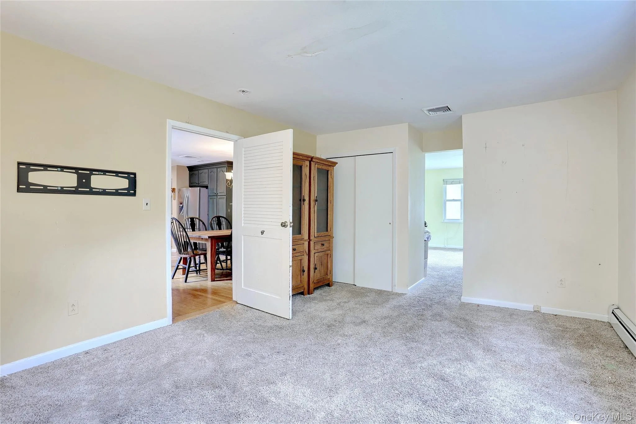 1 Verdin Drive, Clarkstown, NY, 8 Bedrooms Bedrooms, 14 Rooms Rooms,5 BathroomsBathrooms,Residential,For Rent,Verdin,0,1022058 1 Verdin Drive, Clarkstown, NY, 8 Bedrooms Bedrooms, 14 Rooms Rooms,5 BathroomsBathrooms,Residential,For Rent,Verdin,0,1022058