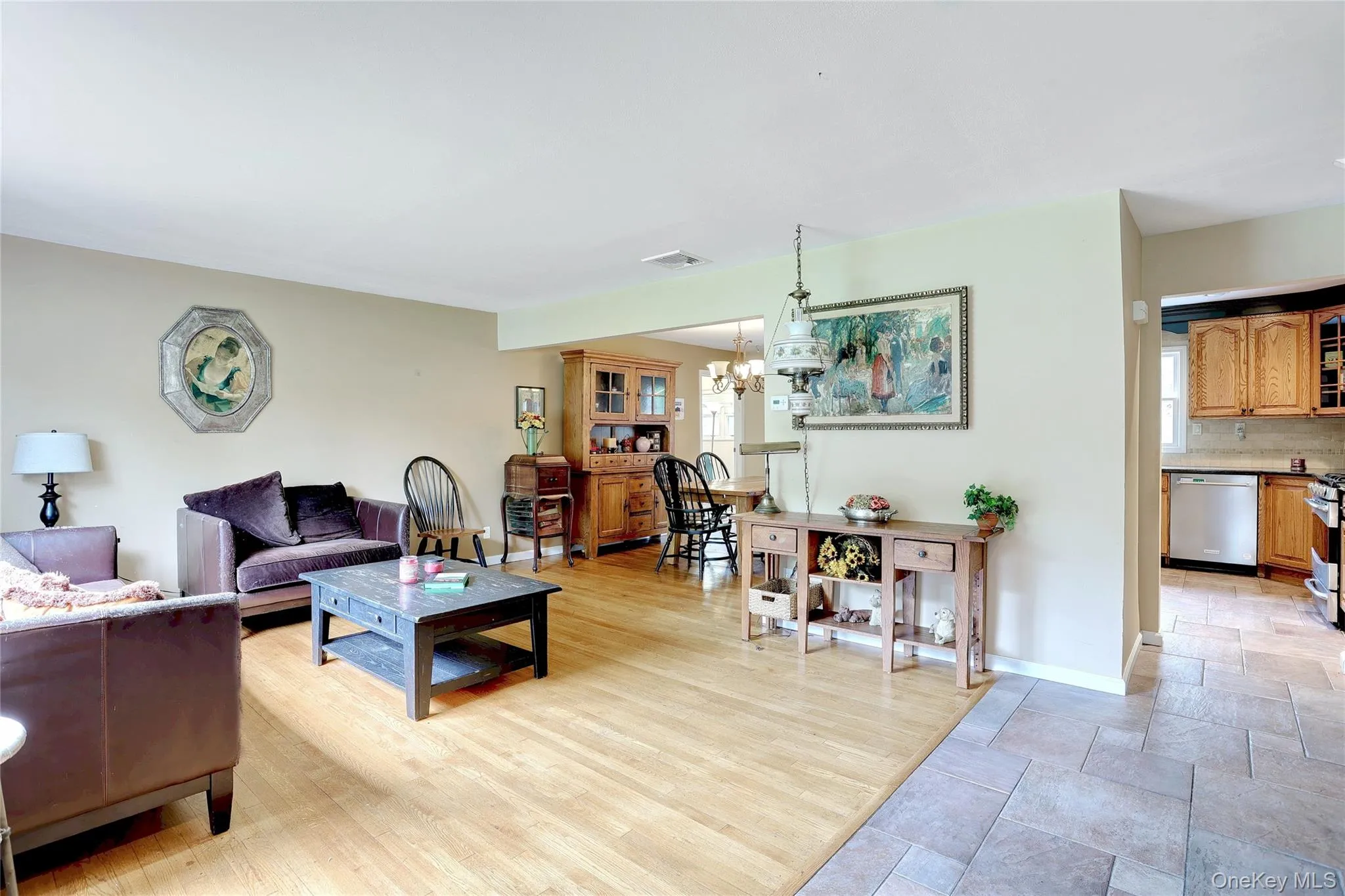1 Verdin Drive, Clarkstown, NY, 8 Bedrooms Bedrooms, 14 Rooms Rooms,5 BathroomsBathrooms,Residential,For Rent,Verdin,0,1022058 1 Verdin Drive, Clarkstown, NY, 8 Bedrooms Bedrooms, 14 Rooms Rooms,5 BathroomsBathrooms,Residential,For Rent,Verdin,0,1022058