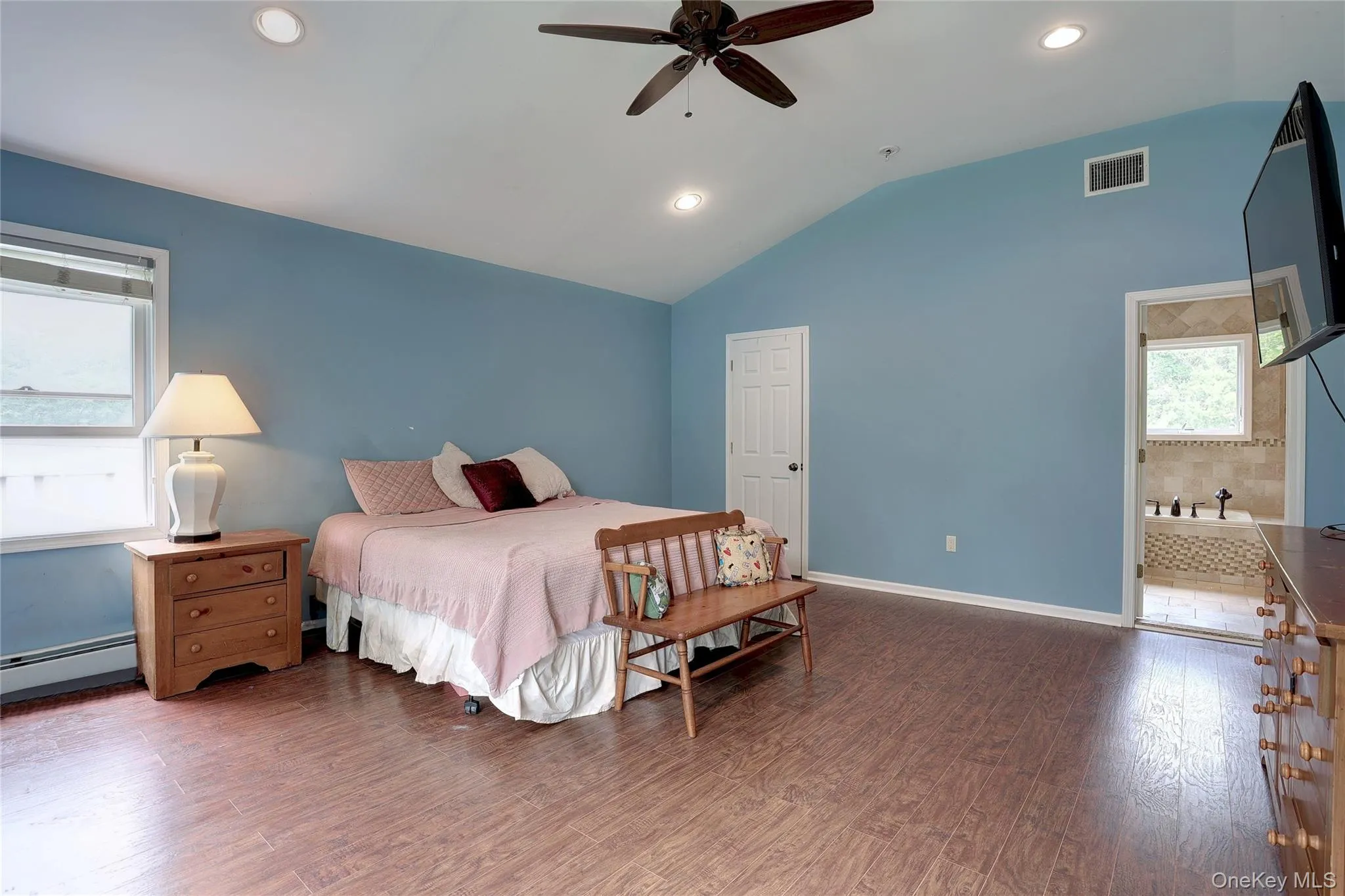 1 Verdin Drive, Clarkstown, NY, 8 Bedrooms Bedrooms, 14 Rooms Rooms,5 BathroomsBathrooms,Residential,For Rent,Verdin,0,1022058 1 Verdin Drive, Clarkstown, NY, 8 Bedrooms Bedrooms, 14 Rooms Rooms,5 BathroomsBathrooms,Residential,For Rent,Verdin,0,1022058
