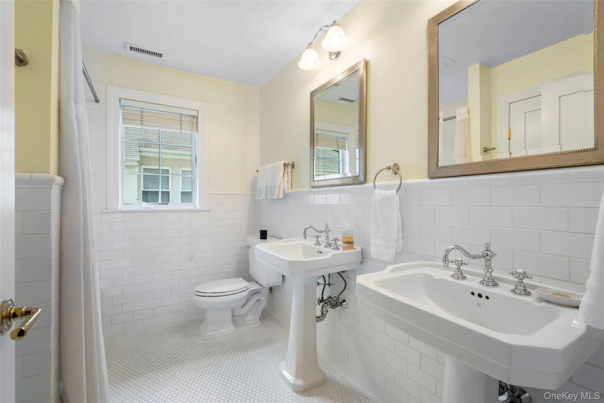 525 Carroll Avenue, Rye Town, NY, 4 Bedrooms Bedrooms, 8 Rooms Rooms,2 BathroomsBathrooms,Residential Lease,For Rent,Carroll,0,1022060 525 Carroll Avenue, Rye Town, NY, 4 Bedrooms Bedrooms, 8 Rooms Rooms,2 BathroomsBathrooms,Residential Lease,For Rent,Carroll,0,1022060