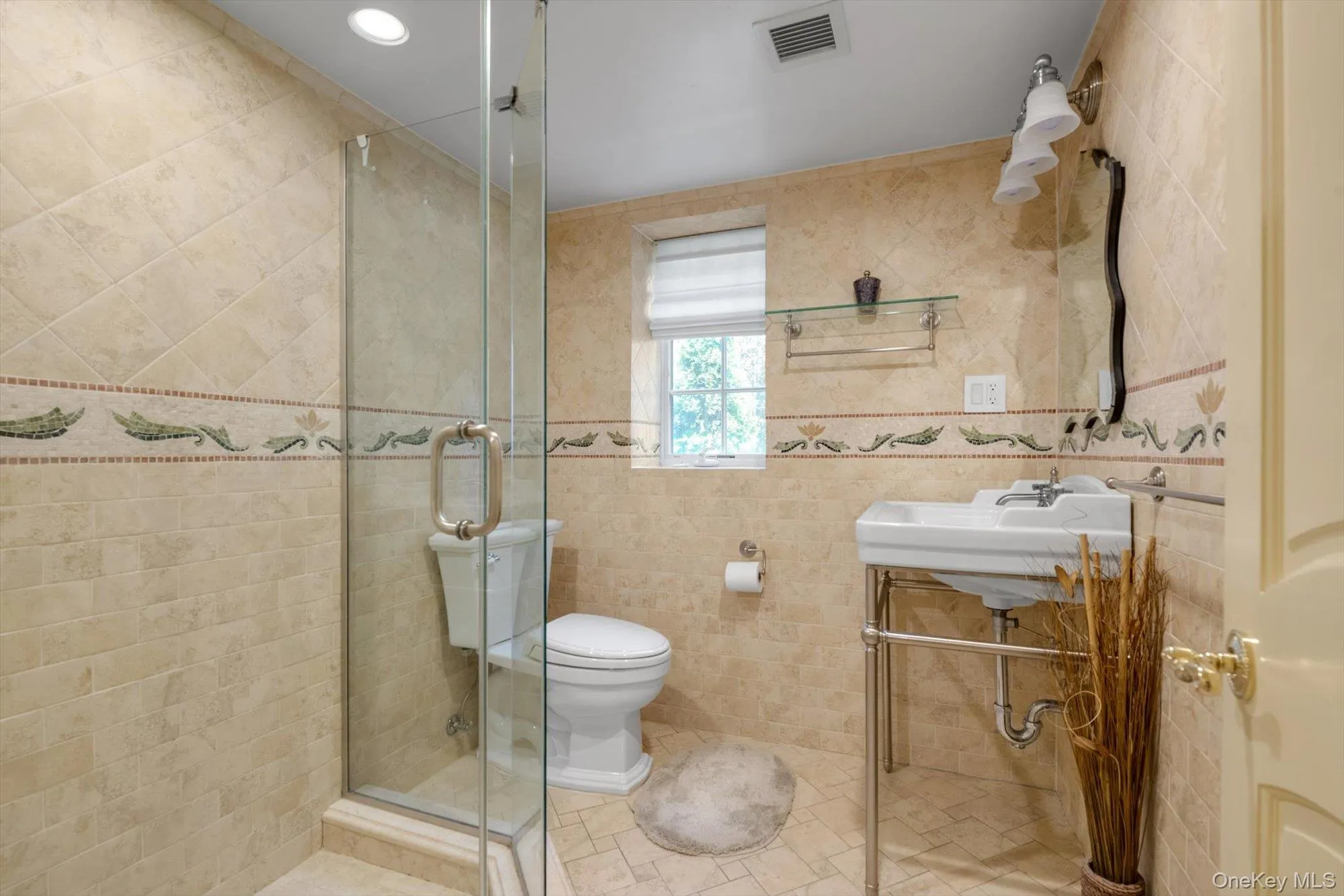 760 Hillcrest Place, Hempstead, NY, 6 Bedrooms Bedrooms, 12 Rooms Rooms,4 BathroomsBathrooms,Residential,For Rent,Hillcrest,0,1022067 760 Hillcrest Place, Hempstead, NY, 6 Bedrooms Bedrooms, 12 Rooms Rooms,4 BathroomsBathrooms,Residential,For Rent,Hillcrest,0,1022067