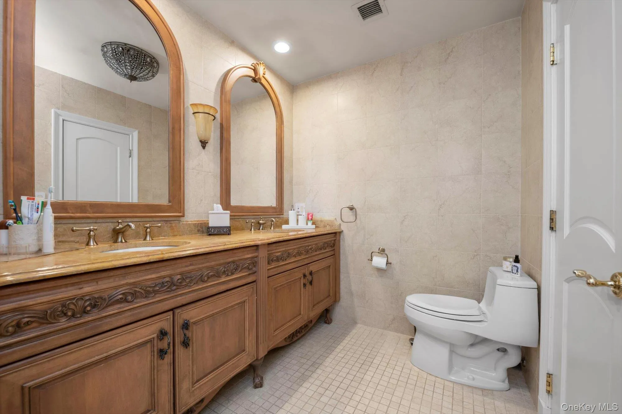 760 Hillcrest Place, Hempstead, NY, 6 Bedrooms Bedrooms, 12 Rooms Rooms,4 BathroomsBathrooms,Residential,For Rent,Hillcrest,0,1022067 760 Hillcrest Place, Hempstead, NY, 6 Bedrooms Bedrooms, 12 Rooms Rooms,4 BathroomsBathrooms,Residential,For Rent,Hillcrest,0,1022067