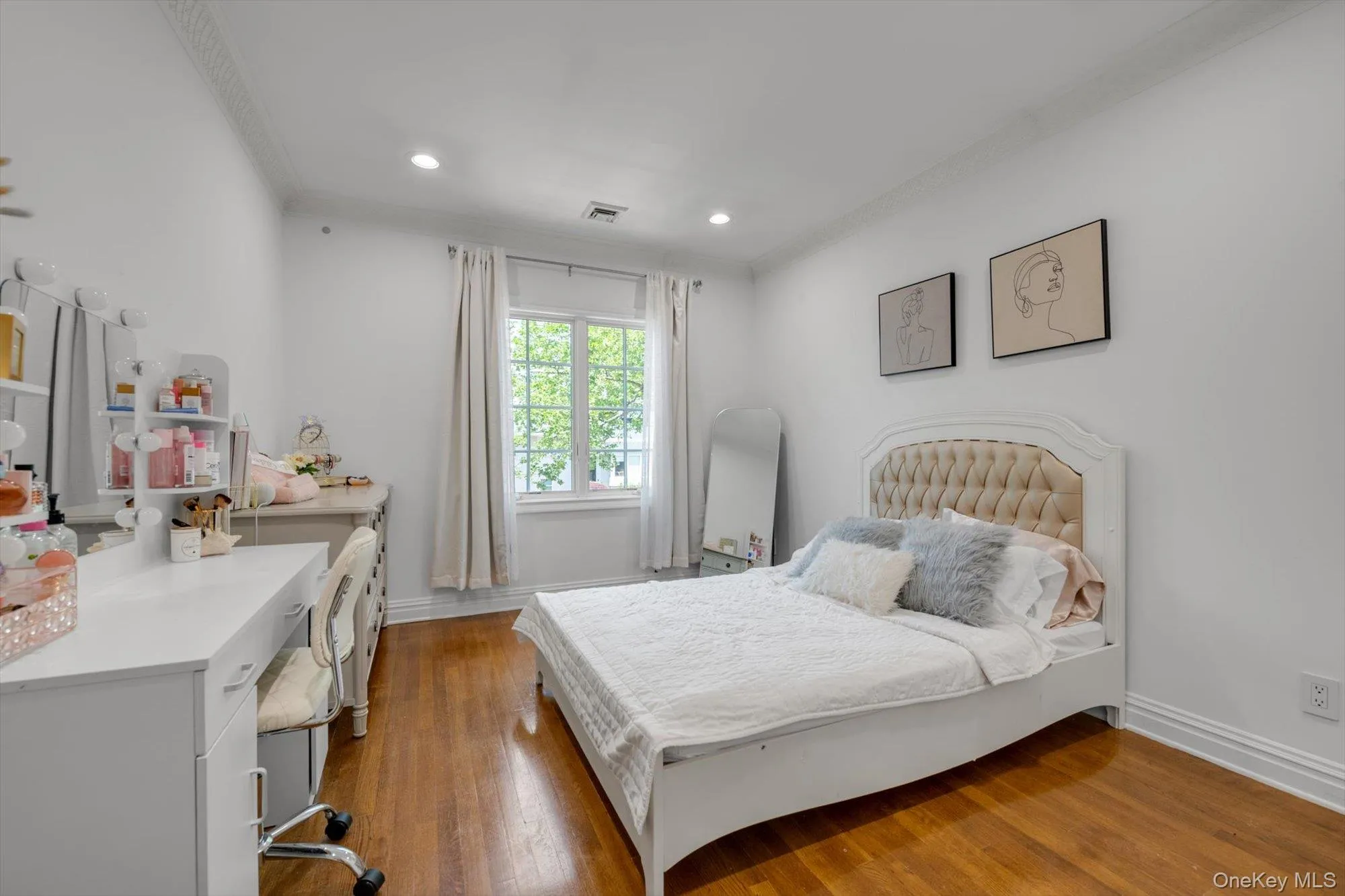 760 Hillcrest Place, Hempstead, NY, 6 Bedrooms Bedrooms, 12 Rooms Rooms,4 BathroomsBathrooms,Residential,For Rent,Hillcrest,0,1022067 760 Hillcrest Place, Hempstead, NY, 6 Bedrooms Bedrooms, 12 Rooms Rooms,4 BathroomsBathrooms,Residential,For Rent,Hillcrest,0,1022067