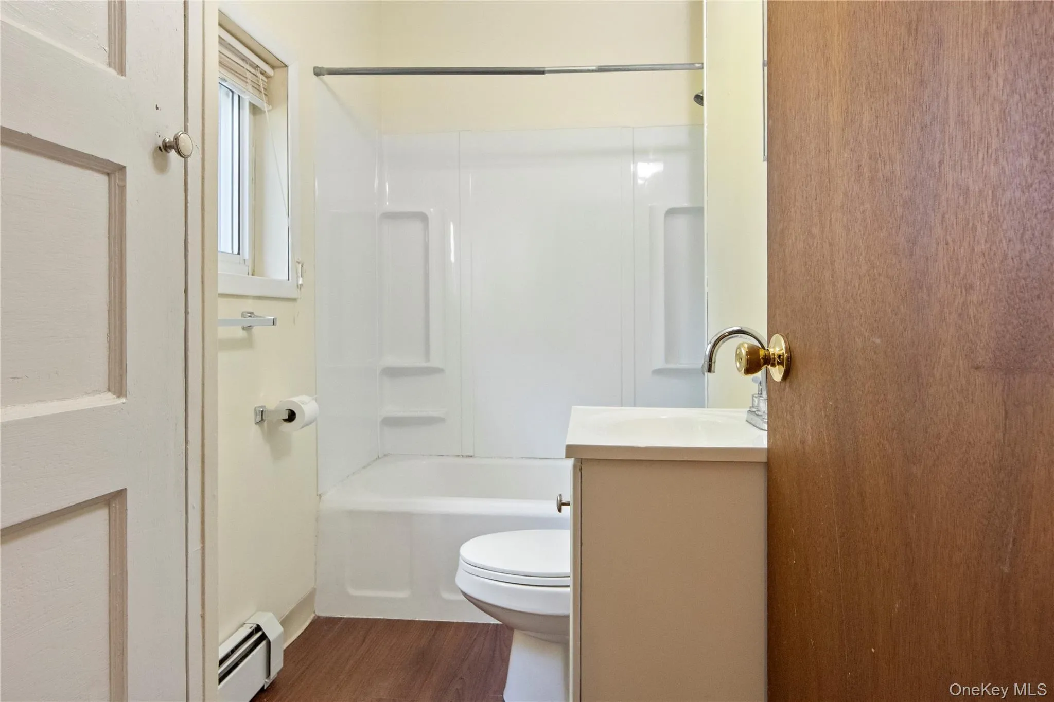 18 Thamsen Drive, Stony Point, NY, 4 Bedrooms Bedrooms, 6 Rooms Rooms,1 BathroomBathrooms,Residential Lease,For Rent,Thamsen,0,1022069 18 Thamsen Drive, Stony Point, NY, 4 Bedrooms Bedrooms, 6 Rooms Rooms,1 BathroomBathrooms,Residential Lease,For Rent,Thamsen,0,1022069