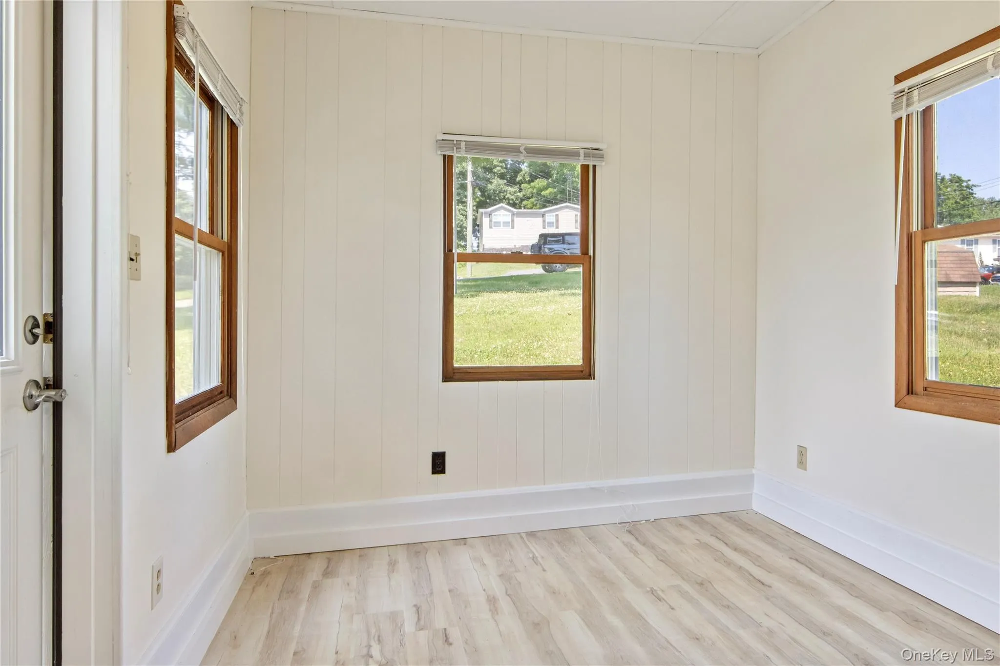 18 Thamsen Drive, Stony Point, NY, 4 Bedrooms Bedrooms, 6 Rooms Rooms,1 BathroomBathrooms,Residential Lease,For Rent,Thamsen,0,1022069 18 Thamsen Drive, Stony Point, NY, 4 Bedrooms Bedrooms, 6 Rooms Rooms,1 BathroomBathrooms,Residential Lease,For Rent,Thamsen,0,1022069