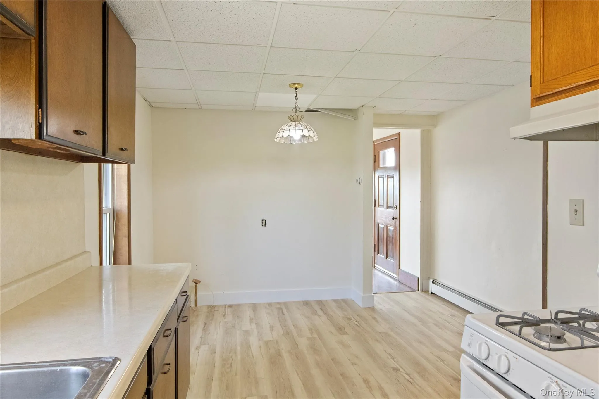 18 Thamsen Drive, Stony Point, NY, 4 Bedrooms Bedrooms, 6 Rooms Rooms,1 BathroomBathrooms,Residential Lease,For Rent,Thamsen,0,1022069 18 Thamsen Drive, Stony Point, NY, 4 Bedrooms Bedrooms, 6 Rooms Rooms,1 BathroomBathrooms,Residential Lease,For Rent,Thamsen,0,1022069