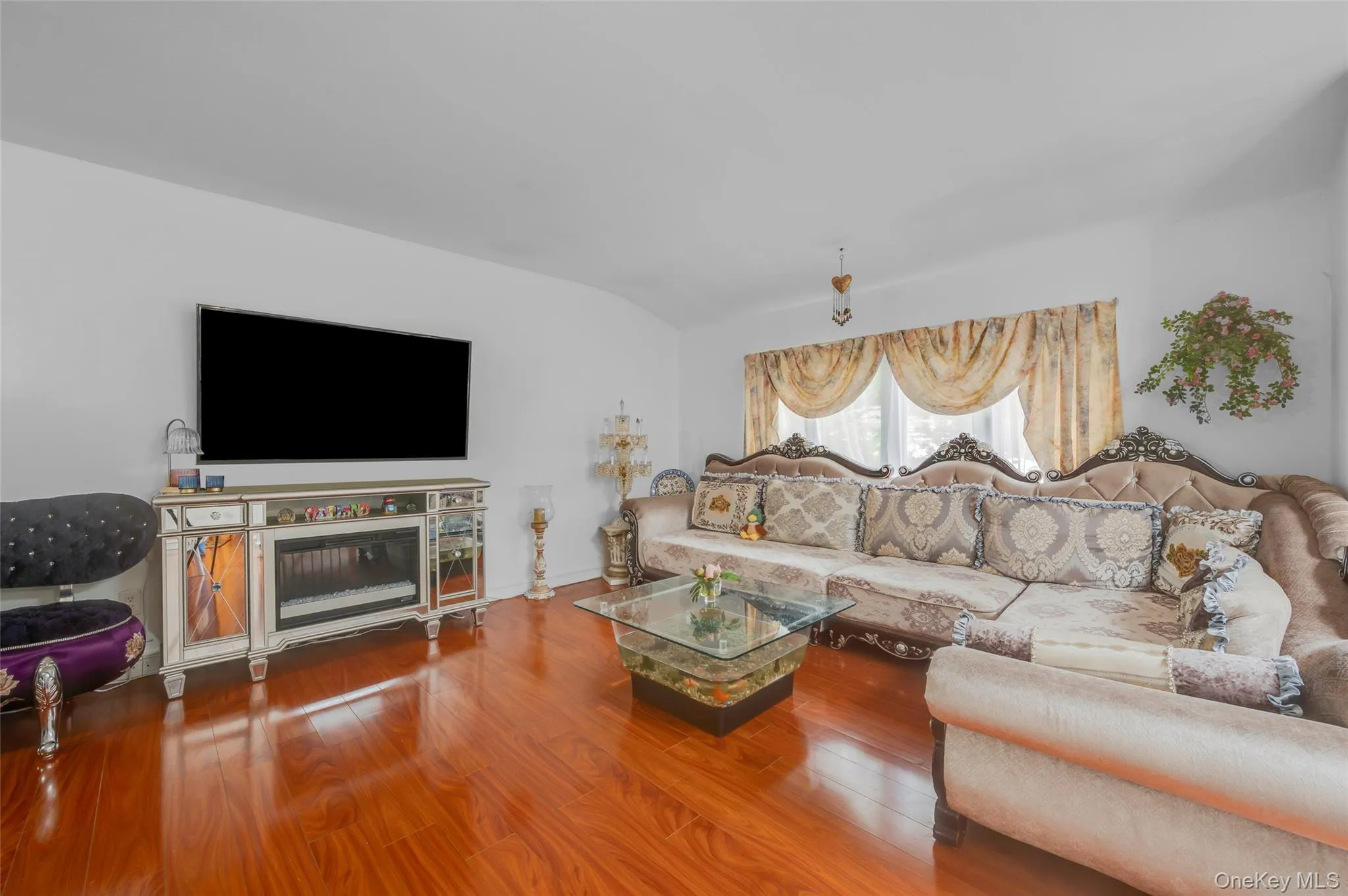 31 Holbrook Road, Brookhaven, NY, 4 Bedrooms Bedrooms, 7 Rooms Rooms,1 BathroomBathrooms,Residential,For Rent,Holbrook,0,1022073 31 Holbrook Road, Brookhaven, NY, 4 Bedrooms Bedrooms, 7 Rooms Rooms,1 BathroomBathrooms,Residential,For Rent,Holbrook,0,1022073