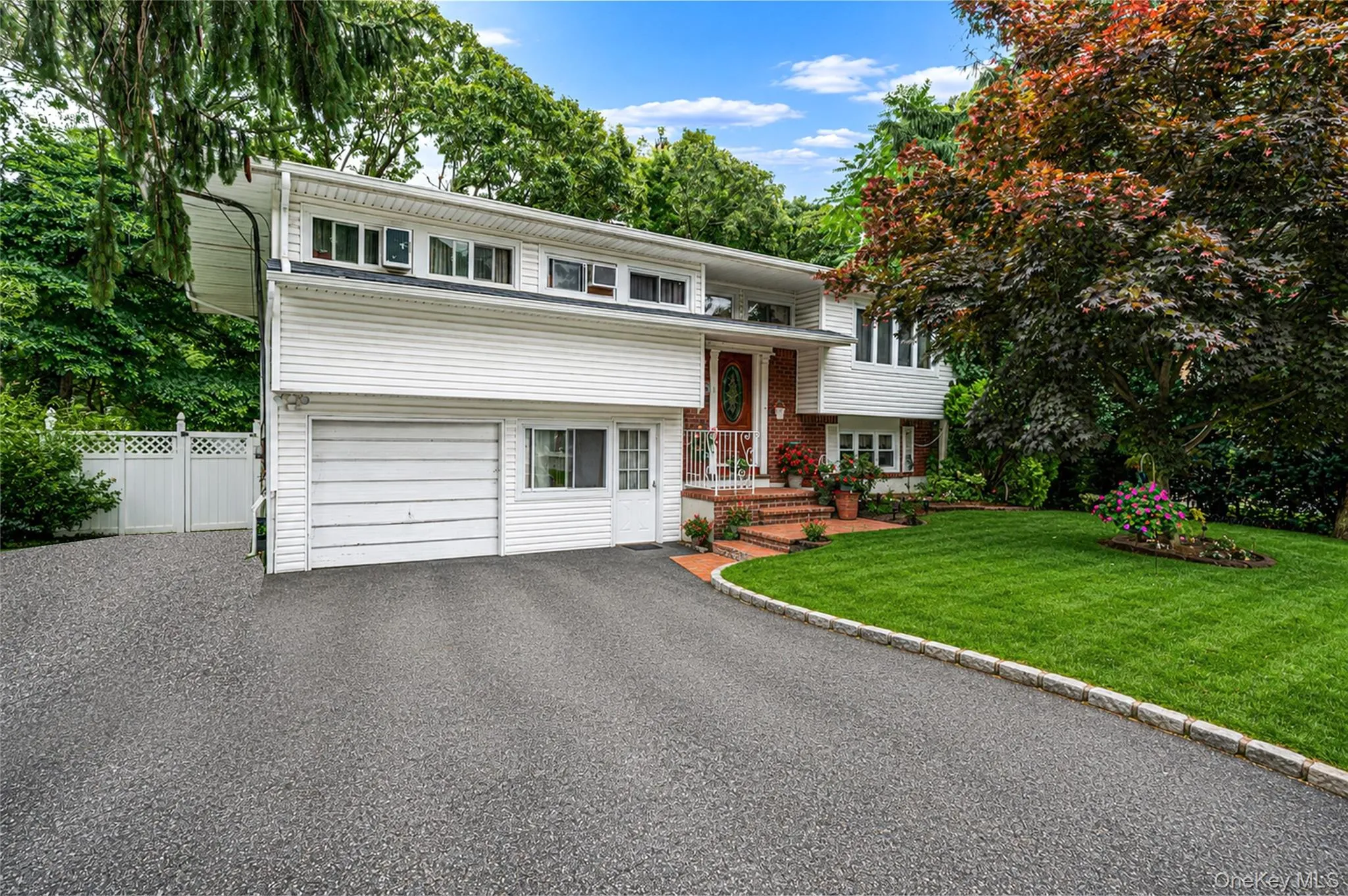 31 Holbrook Road, Brookhaven, NY, 4 Bedrooms Bedrooms, 7 Rooms Rooms,1 BathroomBathrooms,Residential,For Rent,Holbrook,0,1022073 31 Holbrook Road, Brookhaven, NY, 4 Bedrooms Bedrooms, 7 Rooms Rooms,1 BathroomBathrooms,Residential,For Rent,Holbrook,0,1022073