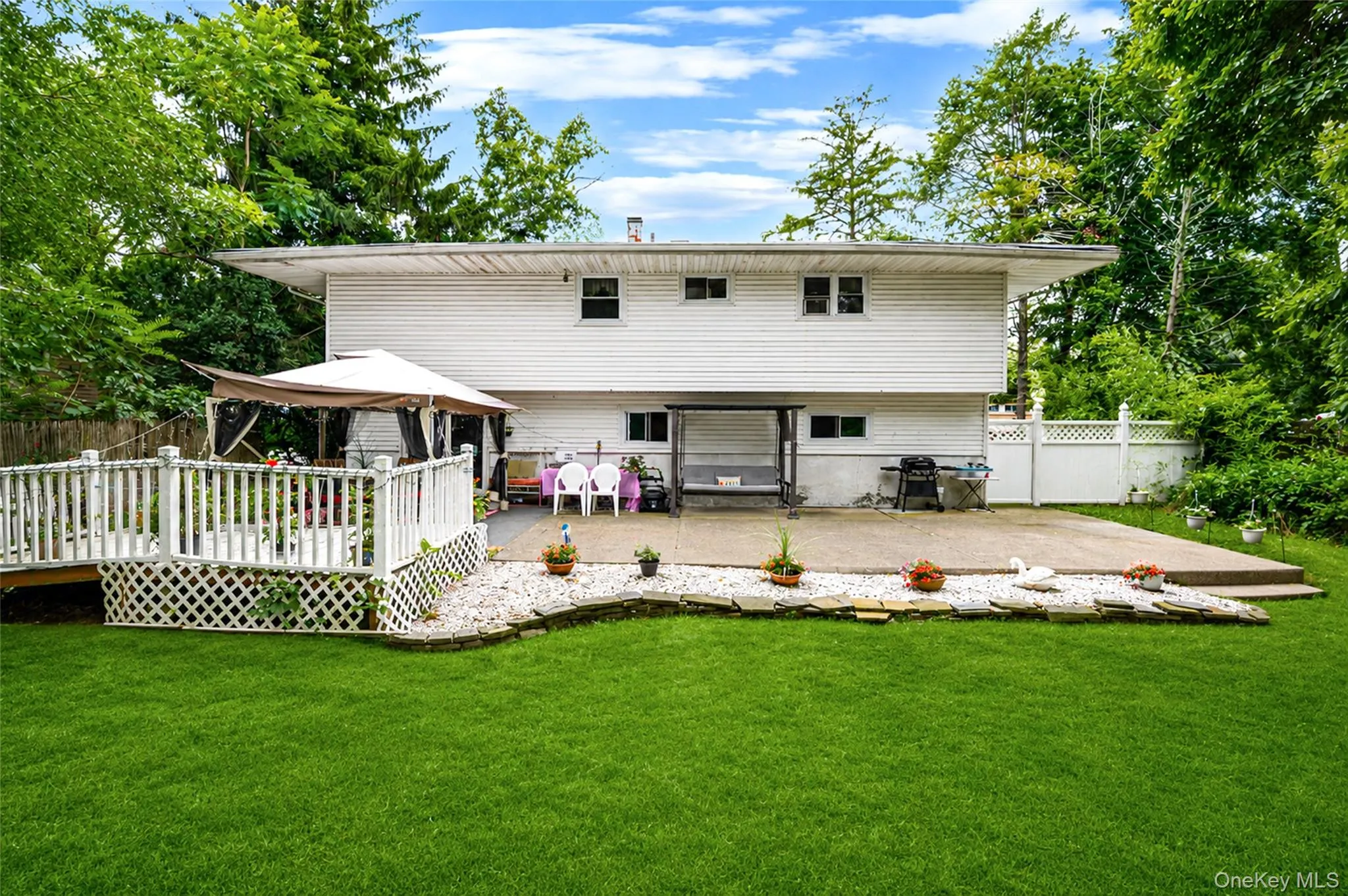 31 Holbrook Road, Brookhaven, NY, 4 Bedrooms Bedrooms, 7 Rooms Rooms,1 BathroomBathrooms,Residential,For Rent,Holbrook,0,1022073 31 Holbrook Road, Brookhaven, NY, 4 Bedrooms Bedrooms, 7 Rooms Rooms,1 BathroomBathrooms,Residential,For Rent,Holbrook,0,1022073