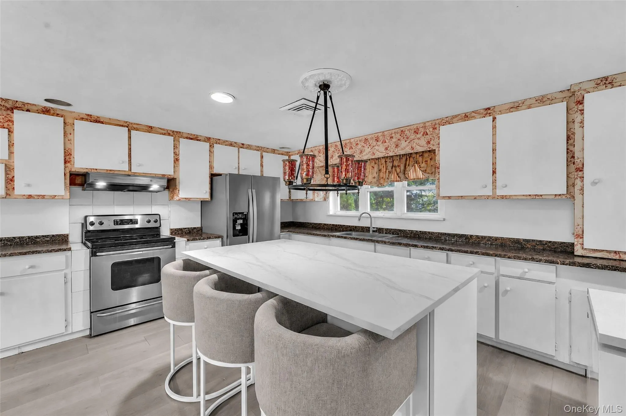 31 Holbrook Road, Brookhaven, NY, 4 Bedrooms Bedrooms, 7 Rooms Rooms,1 BathroomBathrooms,Residential,For Rent,Holbrook,0,1022073 31 Holbrook Road, Brookhaven, NY, 4 Bedrooms Bedrooms, 7 Rooms Rooms,1 BathroomBathrooms,Residential,For Rent,Holbrook,0,1022073