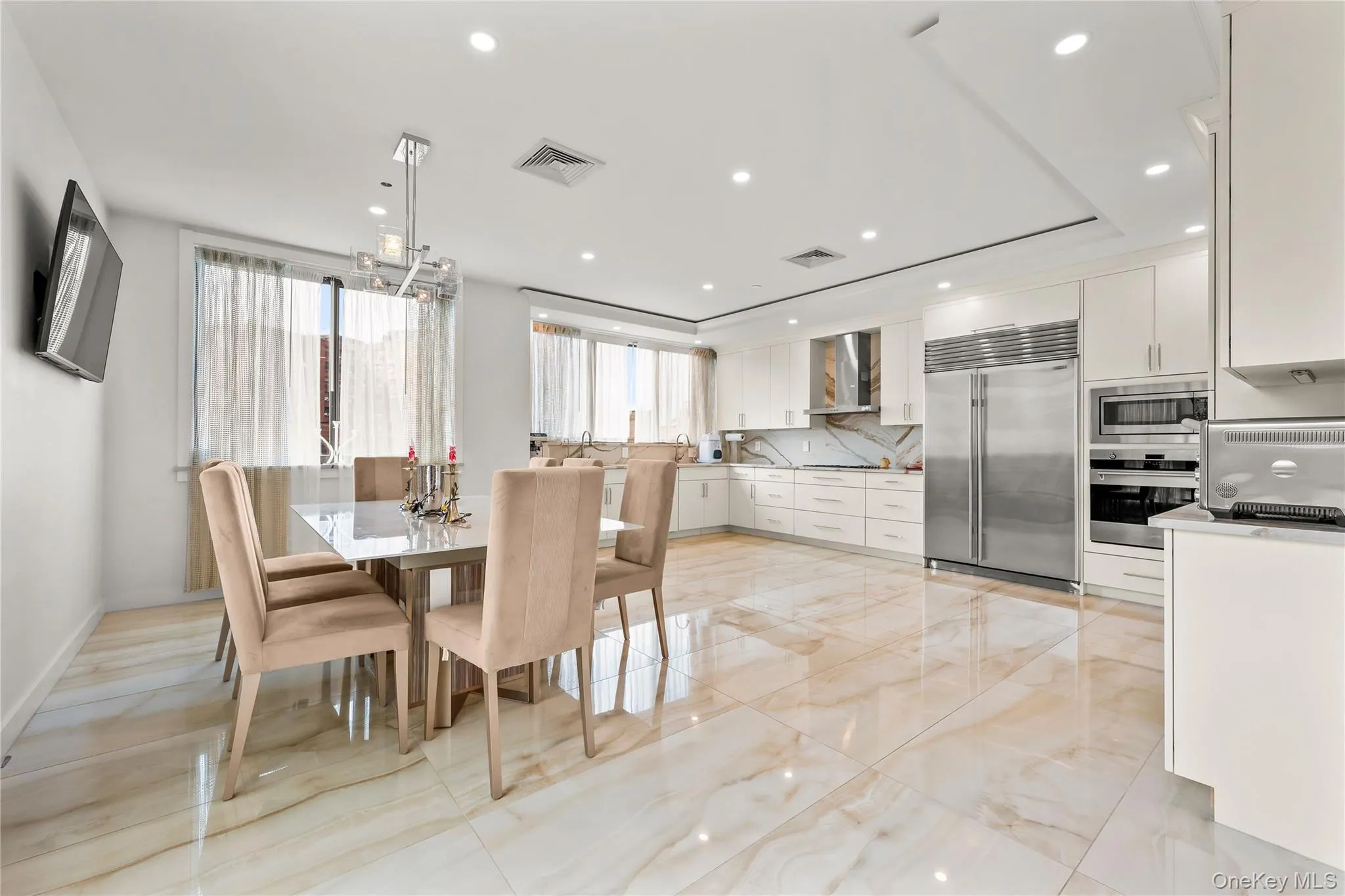 99-31 66th Avenue, New York, NY, 3 Bedrooms Bedrooms, 5 Rooms Rooms,2 BathroomsBathrooms,Residential,For Rent,66th,0,1022083 99-31 66th Avenue, New York, NY, 3 Bedrooms Bedrooms, 5 Rooms Rooms,2 BathroomsBathrooms,Residential,For Rent,66th,0,1022083