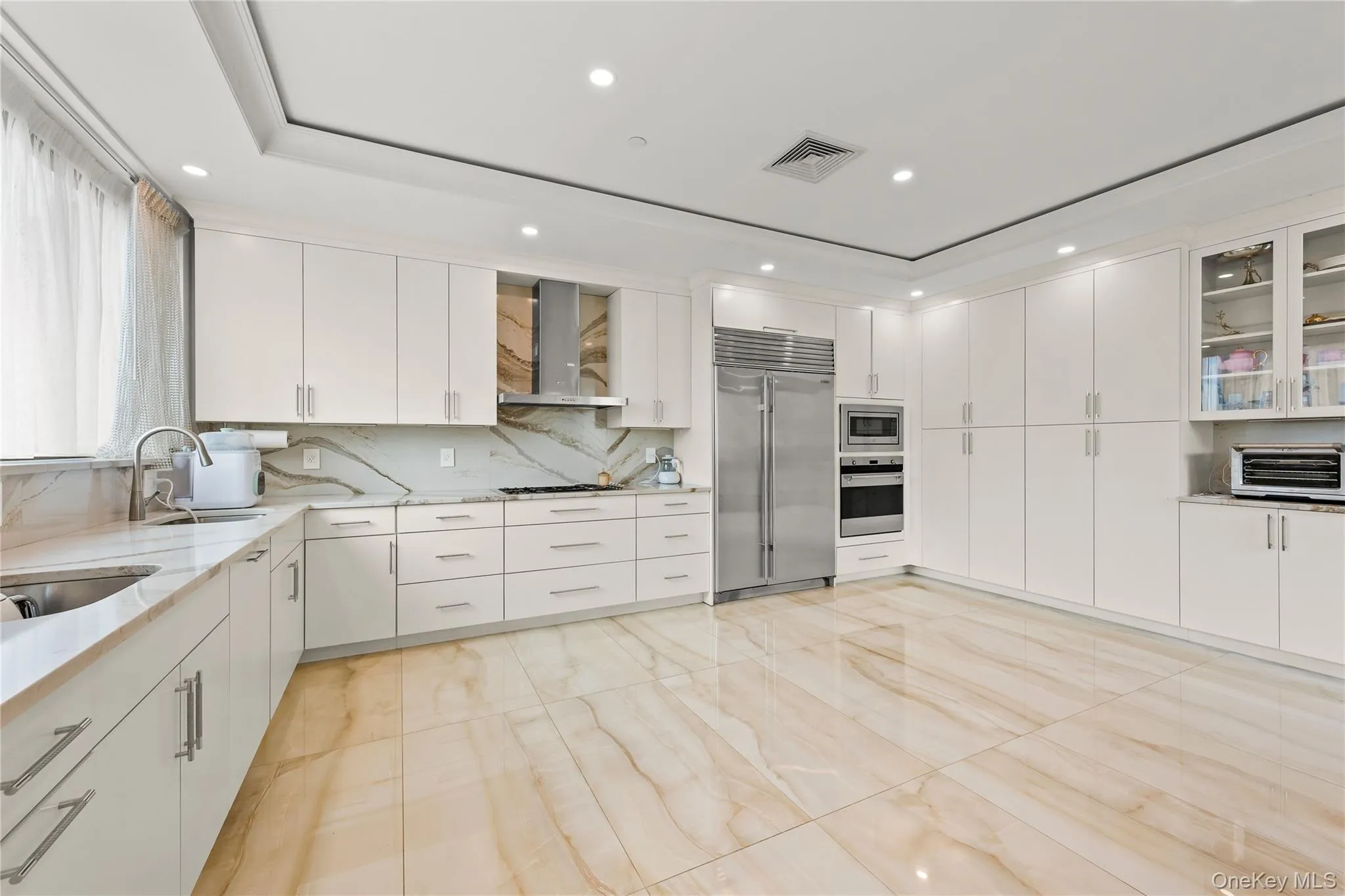 99-31 66th Avenue, New York, NY, 3 Bedrooms Bedrooms, 5 Rooms Rooms,2 BathroomsBathrooms,Residential,For Rent,66th,0,1022083 99-31 66th Avenue, New York, NY, 3 Bedrooms Bedrooms, 5 Rooms Rooms,2 BathroomsBathrooms,Residential,For Rent,66th,0,1022083