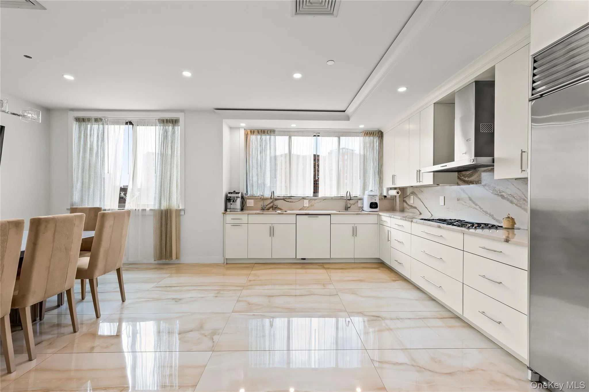 99-31 66th Avenue, New York, NY, 3 Bedrooms Bedrooms, 5 Rooms Rooms,2 BathroomsBathrooms,Residential,For Rent,66th,0,1022083 99-31 66th Avenue, New York, NY, 3 Bedrooms Bedrooms, 5 Rooms Rooms,2 BathroomsBathrooms,Residential,For Rent,66th,0,1022083