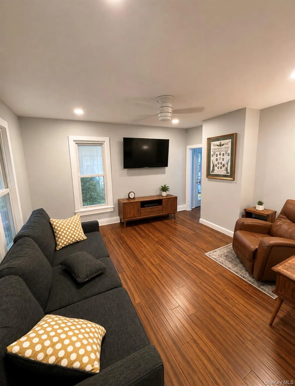 5 Maple Avenue, Monroe, NY, 3 Bedrooms Bedrooms, 6 Rooms Rooms,2 BathroomsBathrooms,Residential,For Rent,Maple,0,1022084 5 Maple Avenue, Monroe, NY, 3 Bedrooms Bedrooms, 6 Rooms Rooms,2 BathroomsBathrooms,Residential,For Rent,Maple,0,1022084