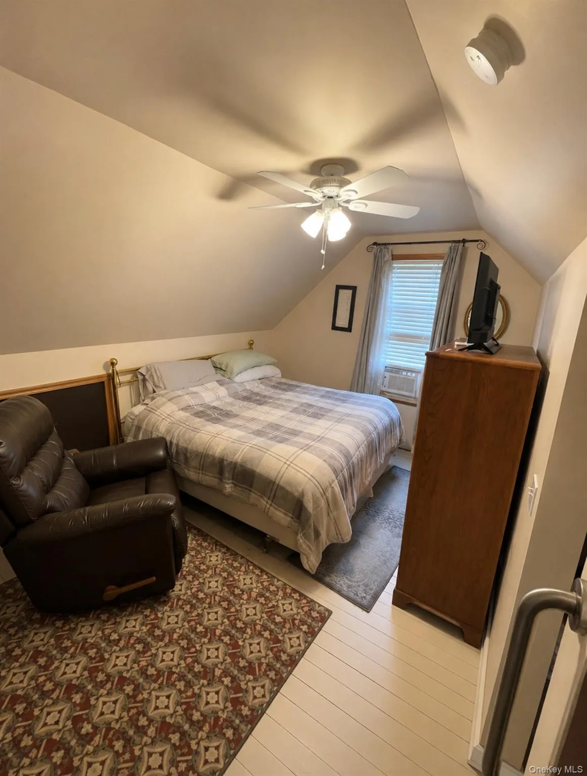 5 Maple Avenue, Monroe, NY, 3 Bedrooms Bedrooms, 6 Rooms Rooms,2 BathroomsBathrooms,Residential,For Rent,Maple,0,1022084 5 Maple Avenue, Monroe, NY, 3 Bedrooms Bedrooms, 6 Rooms Rooms,2 BathroomsBathrooms,Residential,For Rent,Maple,0,1022084