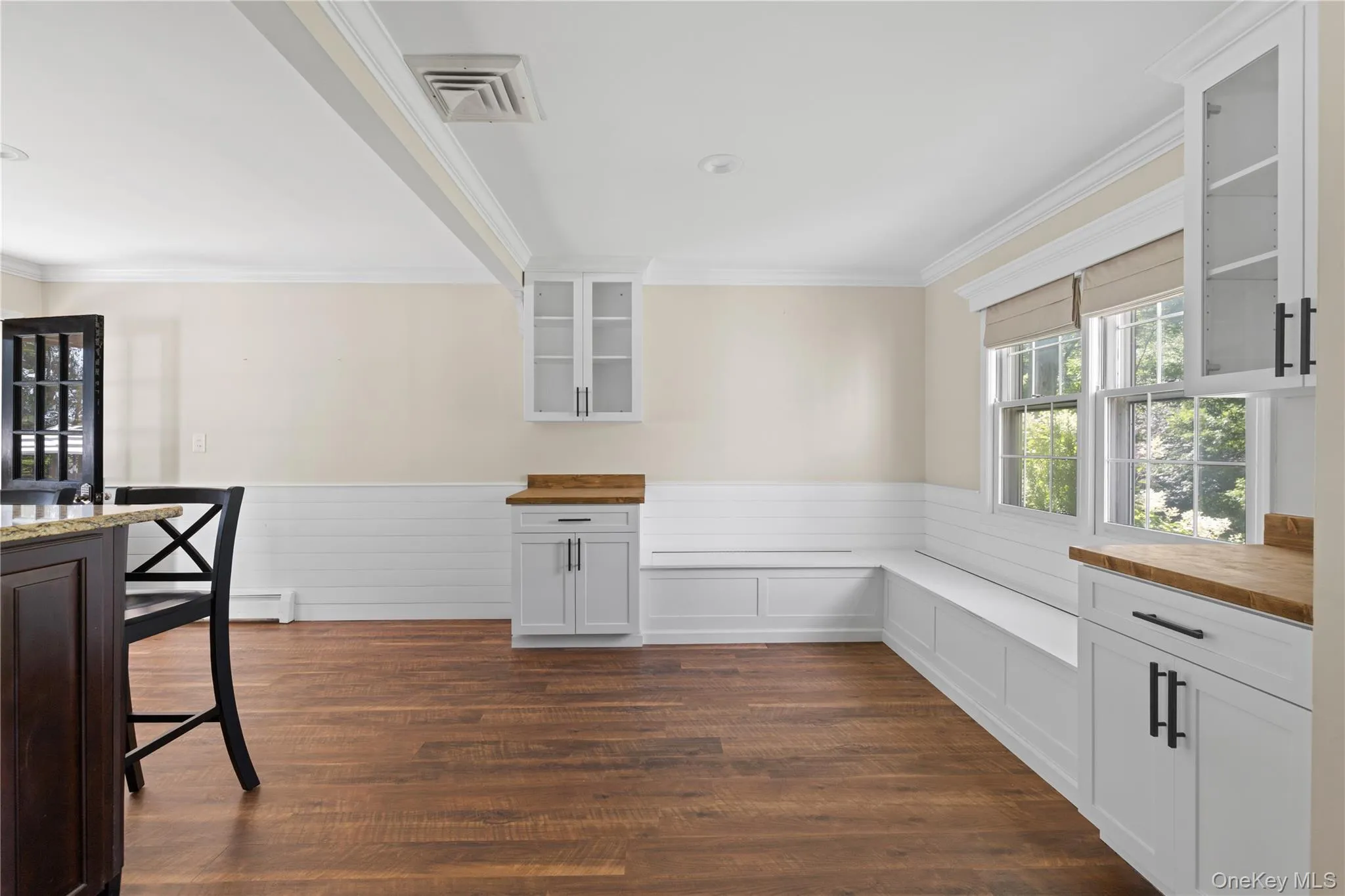 3 Russell Drive, Brookhaven, NY, 3 Bedrooms Bedrooms, 7 Rooms Rooms,2 BathroomsBathrooms,Residential,For Rent,Russell,0,1022086 3 Russell Drive, Brookhaven, NY, 3 Bedrooms Bedrooms, 7 Rooms Rooms,2 BathroomsBathrooms,Residential,For Rent,Russell,0,1022086