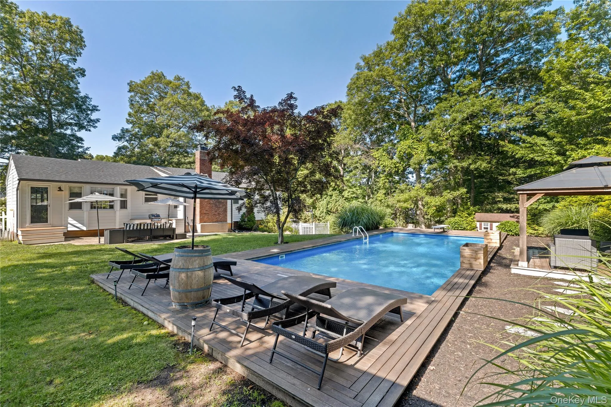 3 Russell Drive, Brookhaven, NY, 3 Bedrooms Bedrooms, 7 Rooms Rooms,2 BathroomsBathrooms,Residential,For Rent,Russell,0,1022086 3 Russell Drive, Brookhaven, NY, 3 Bedrooms Bedrooms, 7 Rooms Rooms,2 BathroomsBathrooms,Residential,For Rent,Russell,0,1022086