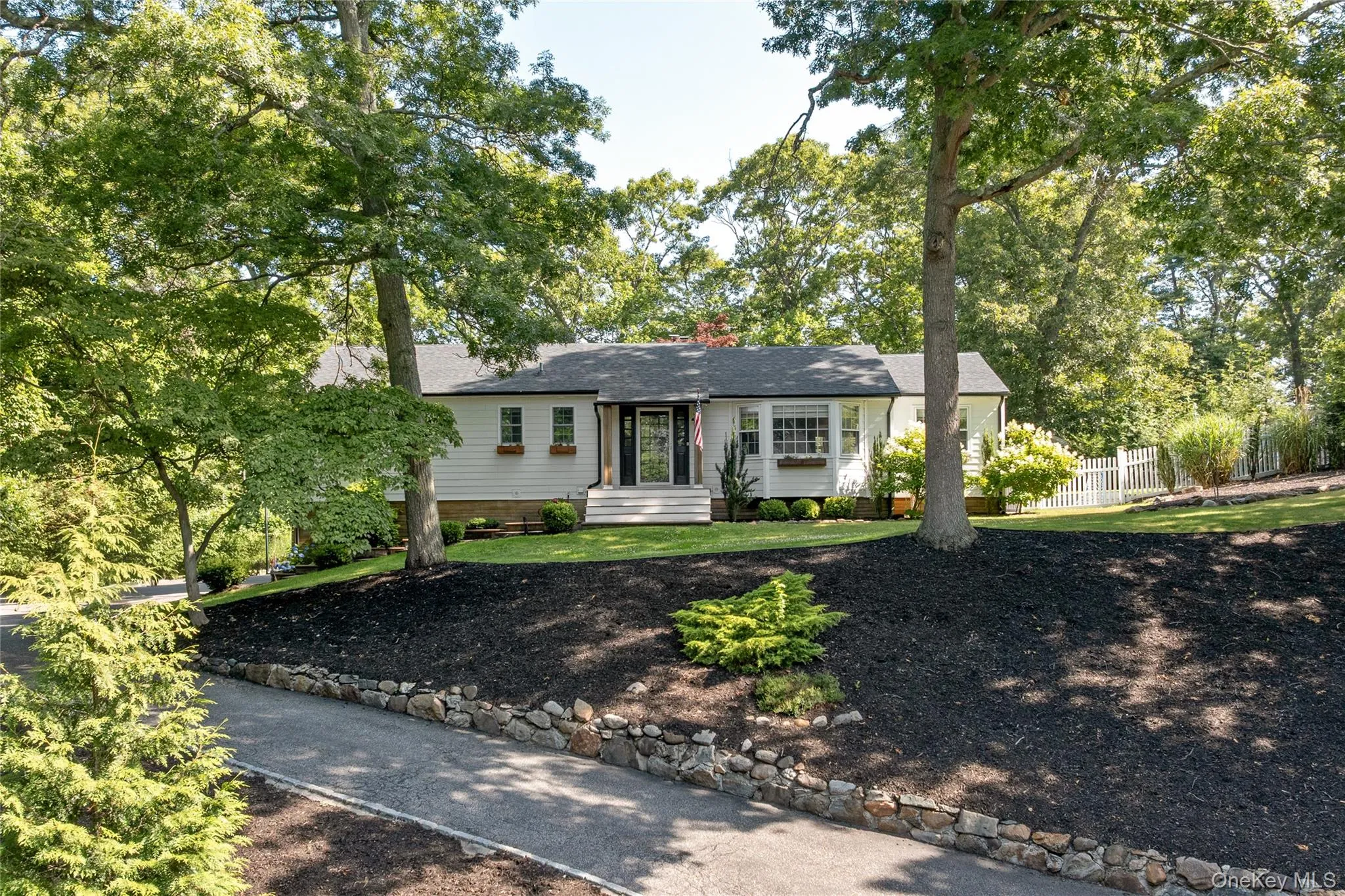 3 Russell Drive, Brookhaven, NY, 3 Bedrooms Bedrooms, 7 Rooms Rooms,2 BathroomsBathrooms,Residential,For Rent,Russell,0,1022086 3 Russell Drive, Brookhaven, NY, 3 Bedrooms Bedrooms, 7 Rooms Rooms,2 BathroomsBathrooms,Residential,For Rent,Russell,0,1022086