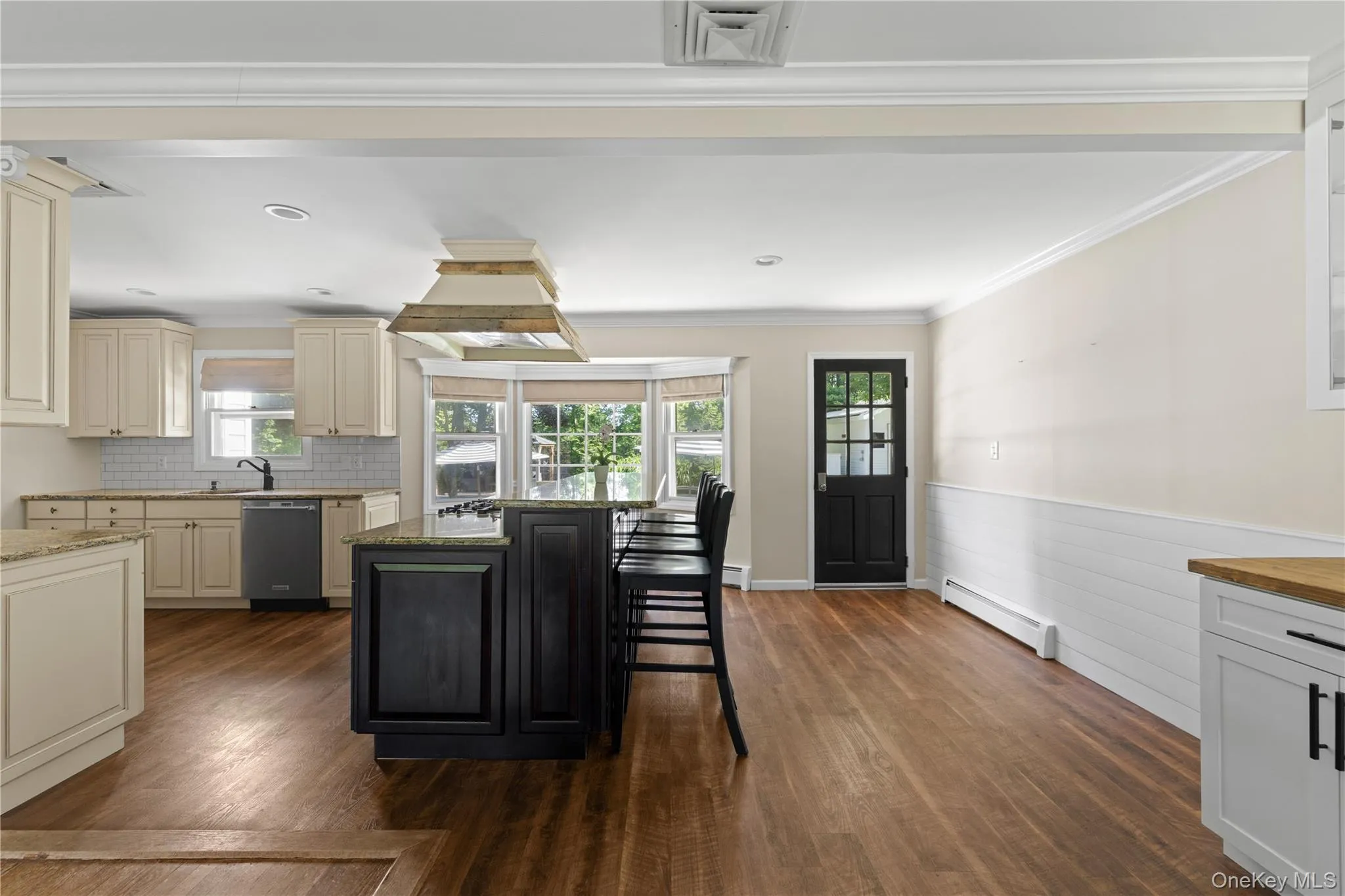 3 Russell Drive, Brookhaven, NY, 3 Bedrooms Bedrooms, 7 Rooms Rooms,2 BathroomsBathrooms,Residential,For Rent,Russell,0,1022086 3 Russell Drive, Brookhaven, NY, 3 Bedrooms Bedrooms, 7 Rooms Rooms,2 BathroomsBathrooms,Residential,For Rent,Russell,0,1022086