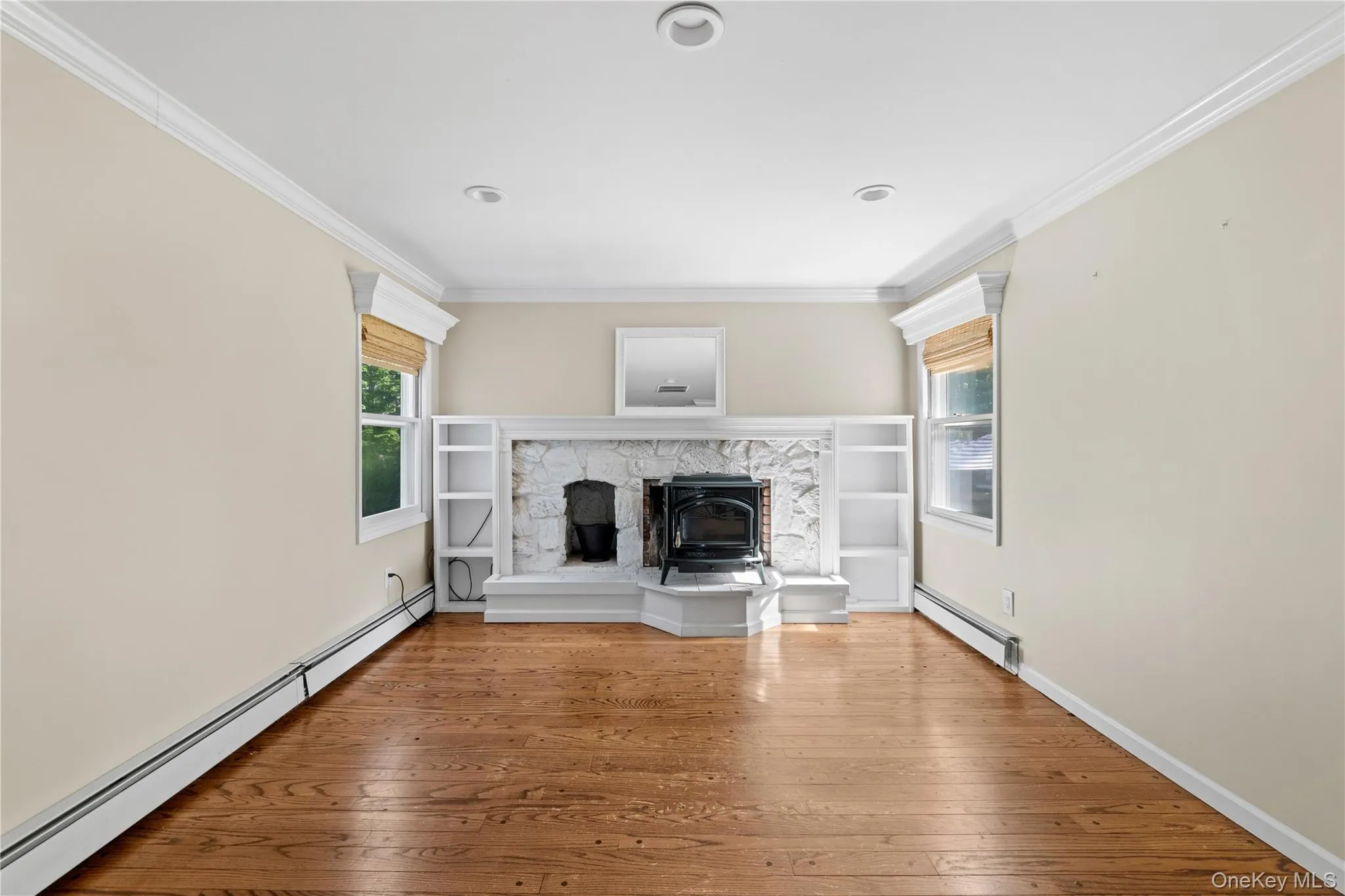 3 Russell Drive, Brookhaven, NY, 3 Bedrooms Bedrooms, 7 Rooms Rooms,2 BathroomsBathrooms,Residential,For Rent,Russell,0,1022086 3 Russell Drive, Brookhaven, NY, 3 Bedrooms Bedrooms, 7 Rooms Rooms,2 BathroomsBathrooms,Residential,For Rent,Russell,0,1022086