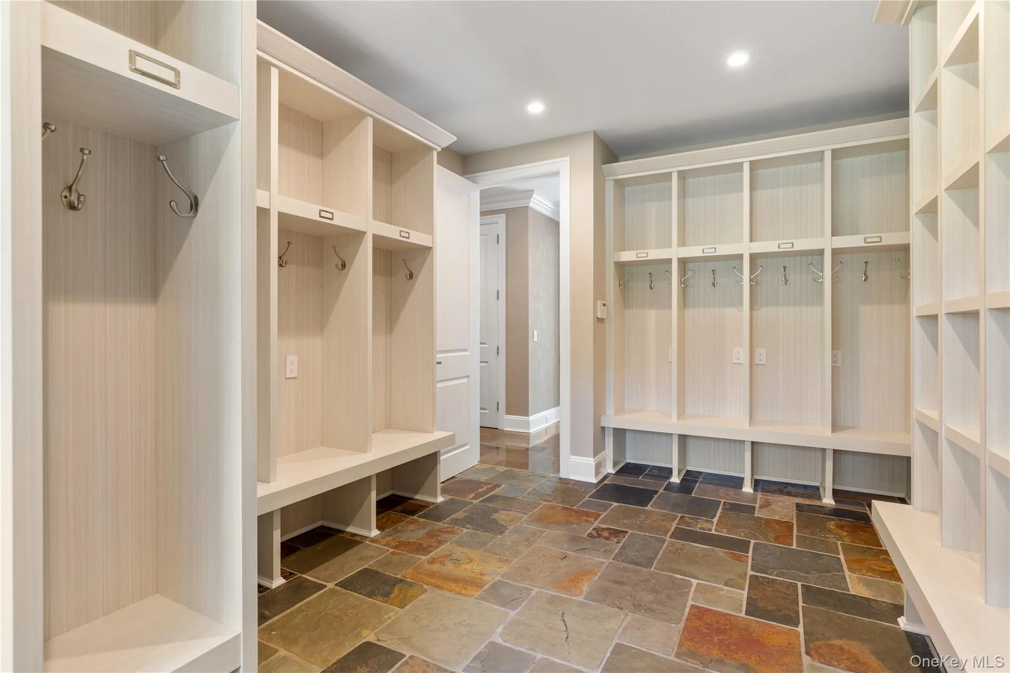 1 Bromley Court, Oyster Bay, NY, 7 Bedrooms Bedrooms, 15 Rooms Rooms,8 BathroomsBathrooms,Residential,For Rent,Bromley,0,1022087 1 Bromley Court, Oyster Bay, NY, 7 Bedrooms Bedrooms, 15 Rooms Rooms,8 BathroomsBathrooms,Residential,For Rent,Bromley,0,1022087