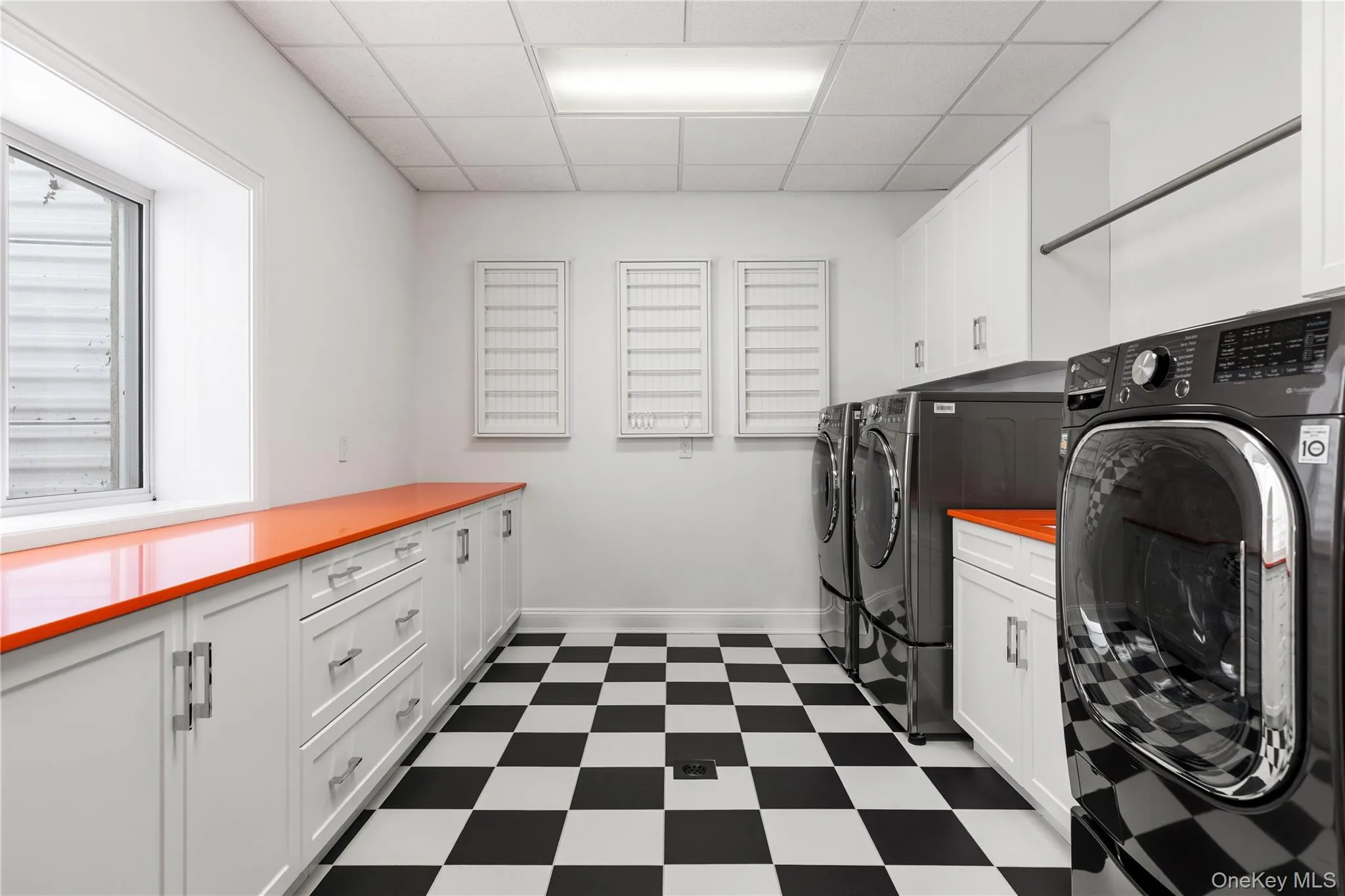 1 Bromley Court, Oyster Bay, NY, 7 Bedrooms Bedrooms, 15 Rooms Rooms,8 BathroomsBathrooms,Residential,For Rent,Bromley,0,1022087 1 Bromley Court, Oyster Bay, NY, 7 Bedrooms Bedrooms, 15 Rooms Rooms,8 BathroomsBathrooms,Residential,For Rent,Bromley,0,1022087
